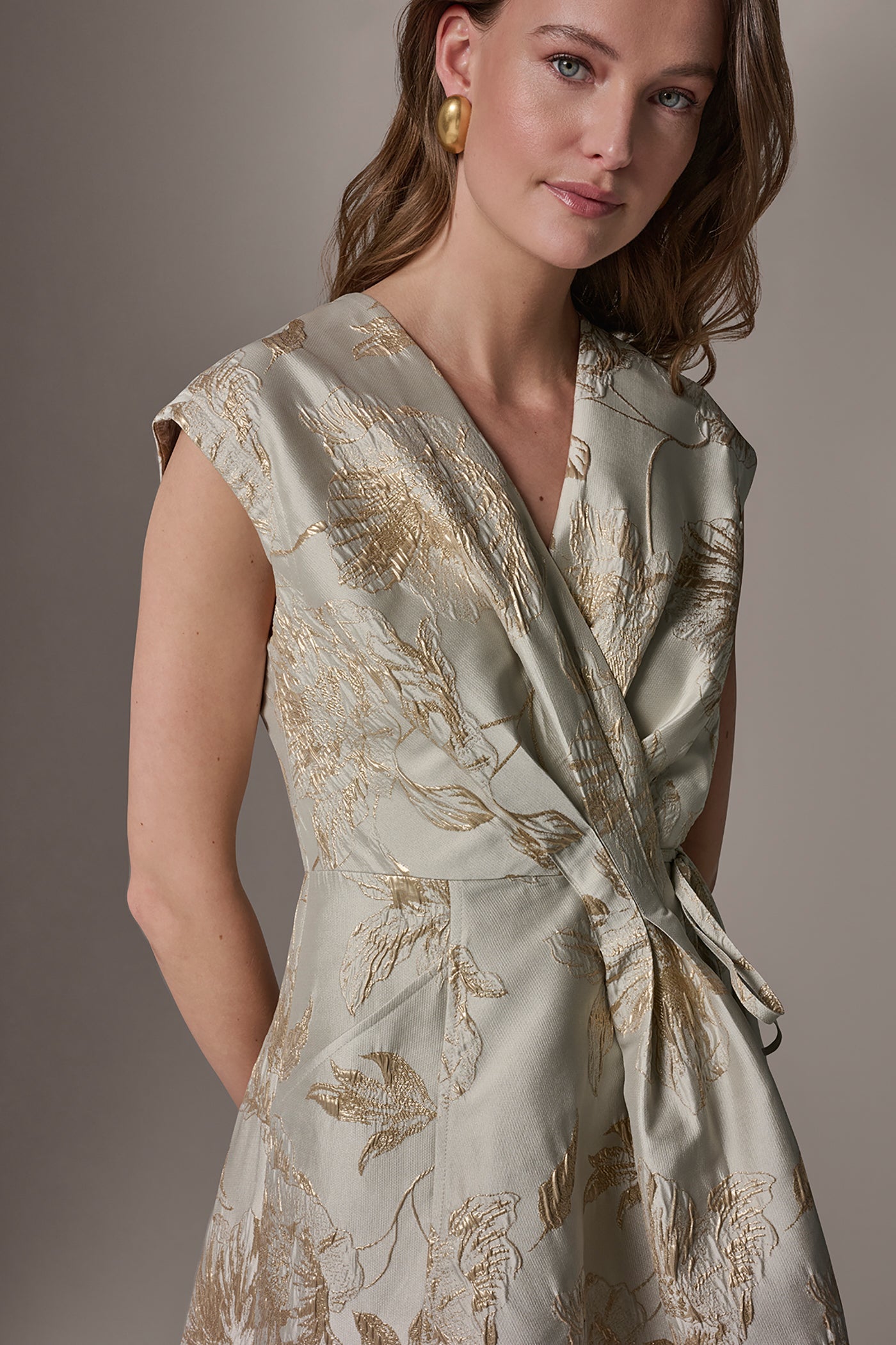 Turin/Tuscan Grey FLORAL-JACQUARD MIDI WRAP DRESS Donna Karan