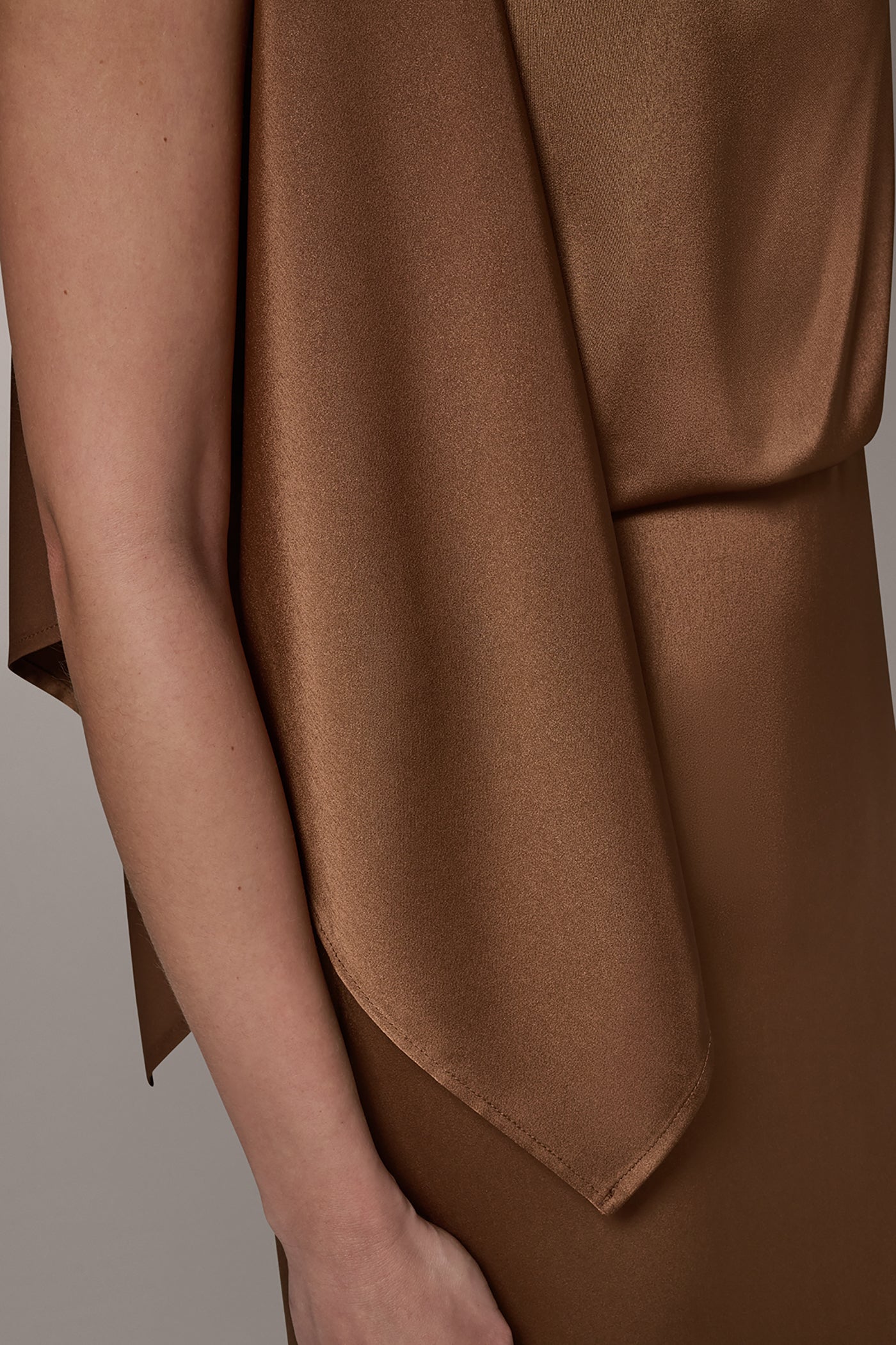 Russet SLEEVELESS ASYMMETRIC MIDI DRESS Donna Karan
