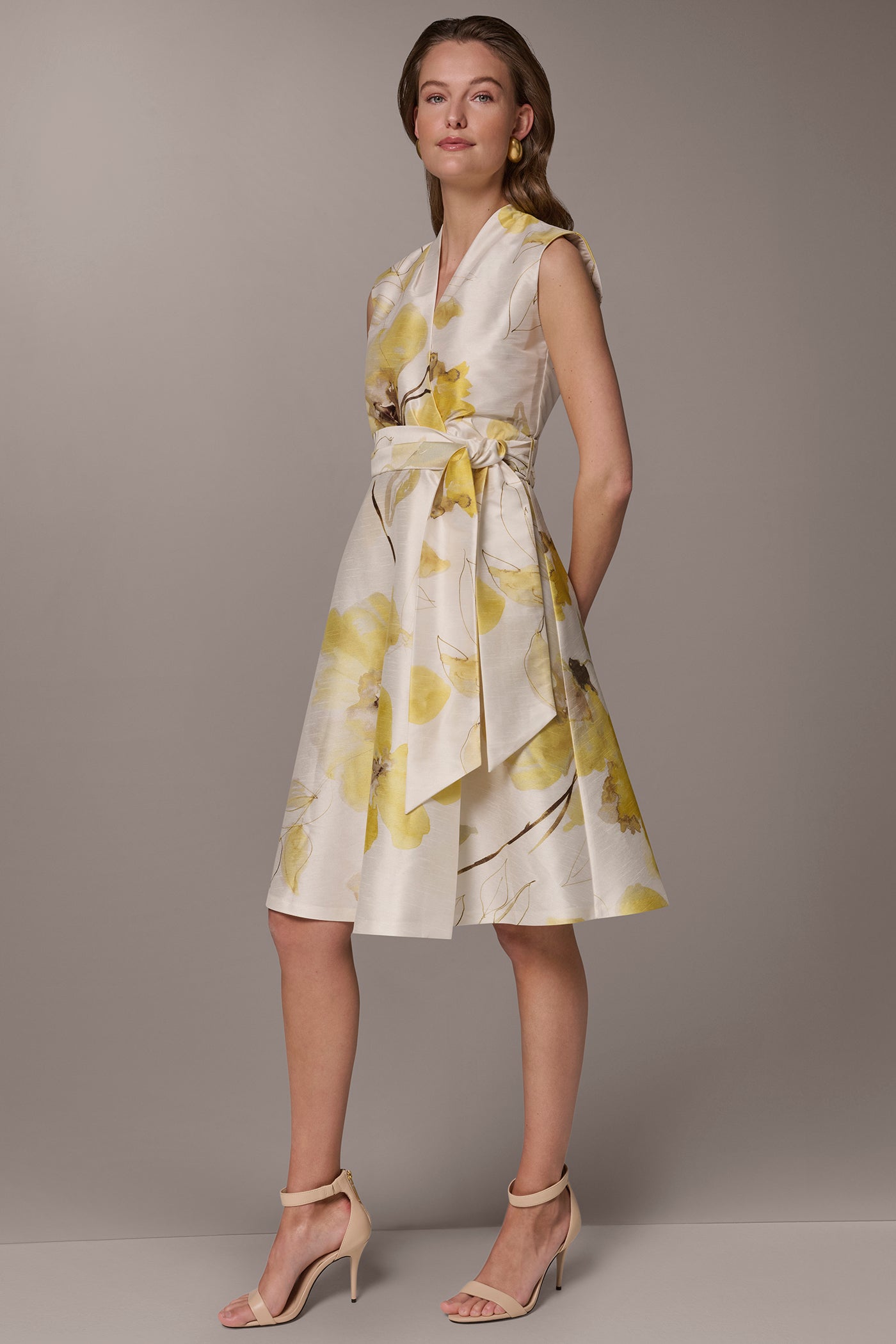 Limoncello Multi FLORAL JACQUARD WRAP-EFFECT MIDI DRESS Donna Karan