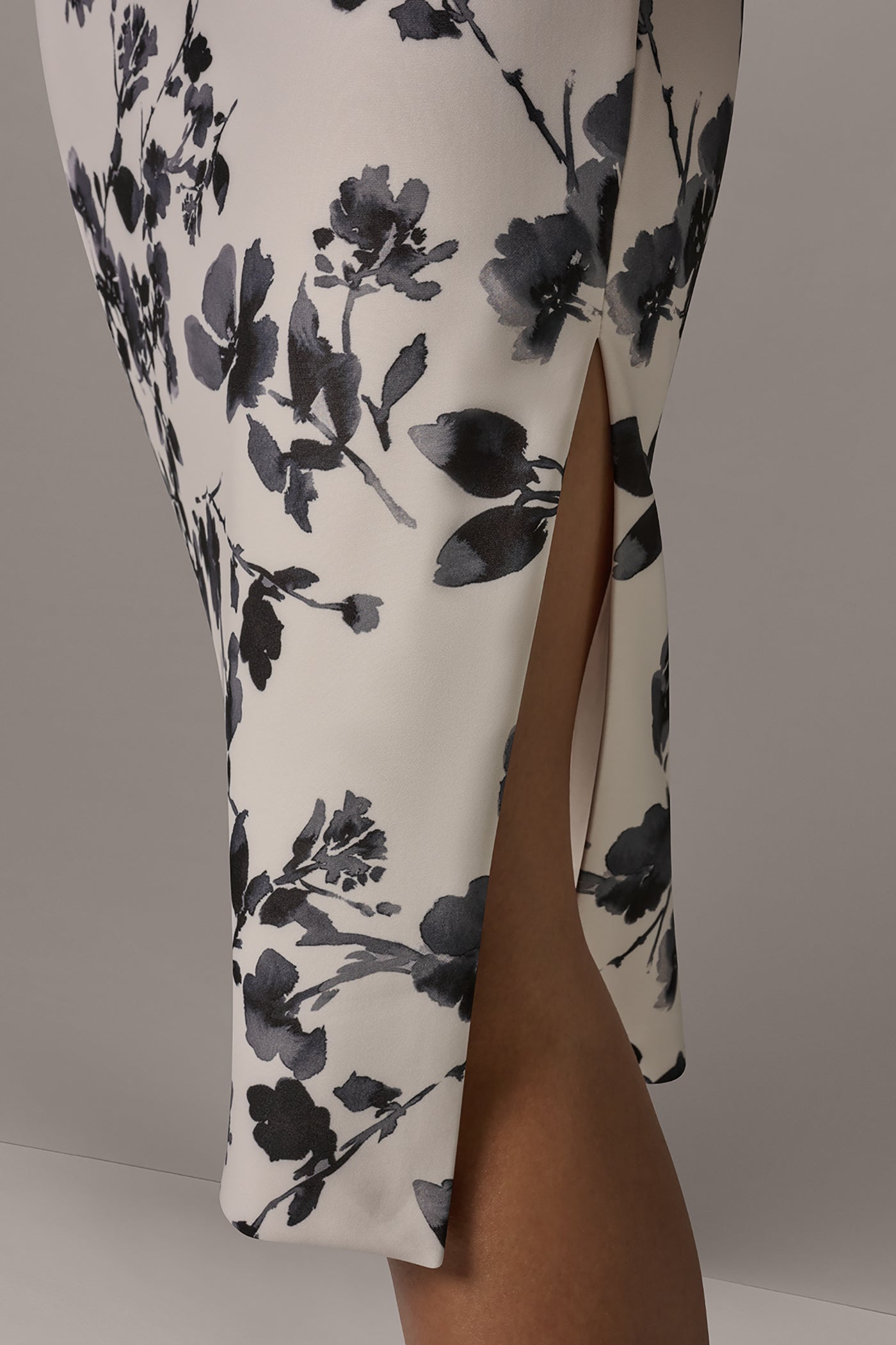 Cream/Black Multi FLORAL ONE-SHOULDER SHEATH DRESS Donna Karan