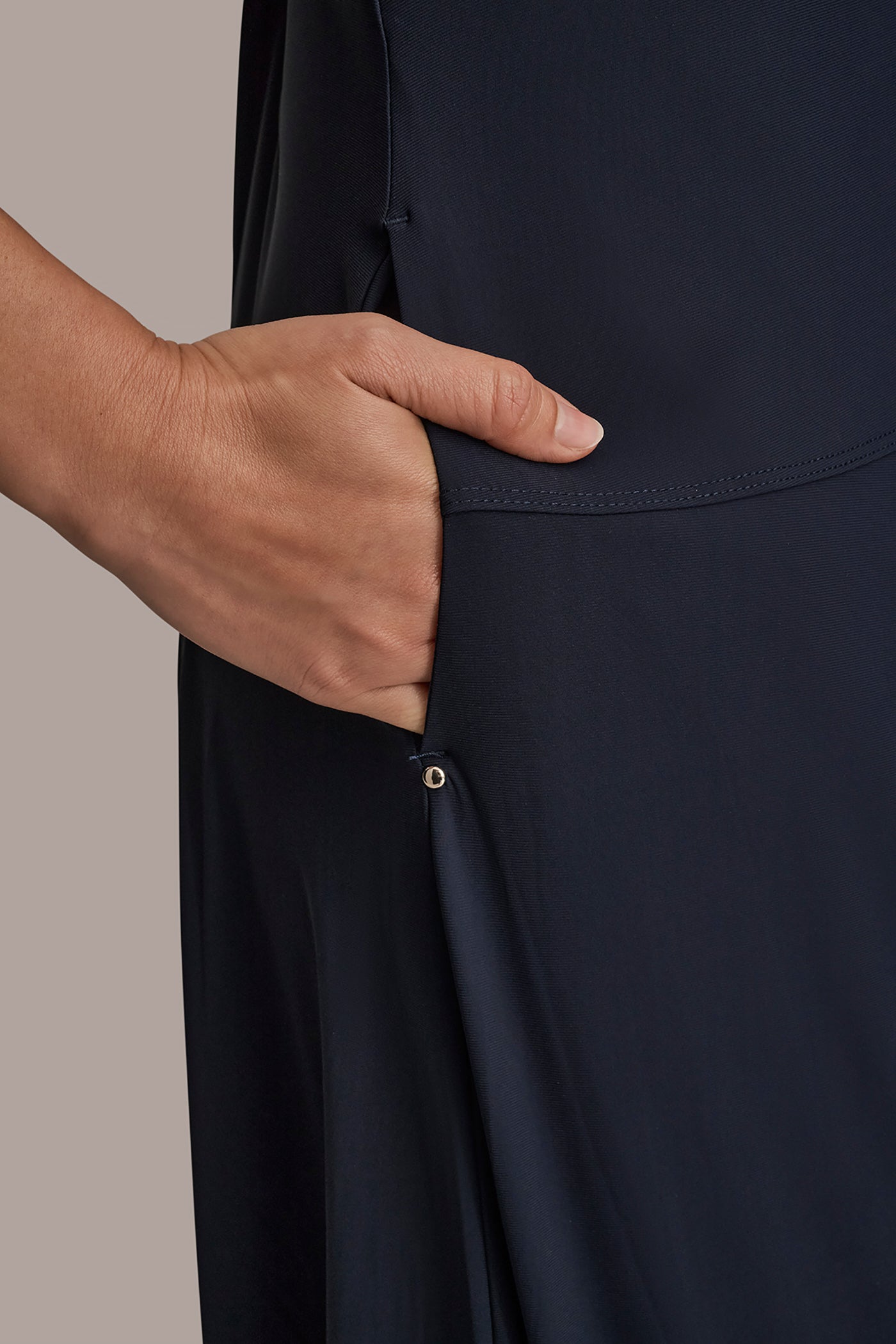 NIGHTFALL THE MODERN TRAVEL ELBOW SLEEVE MIDI POLO DRESS Donna Karan