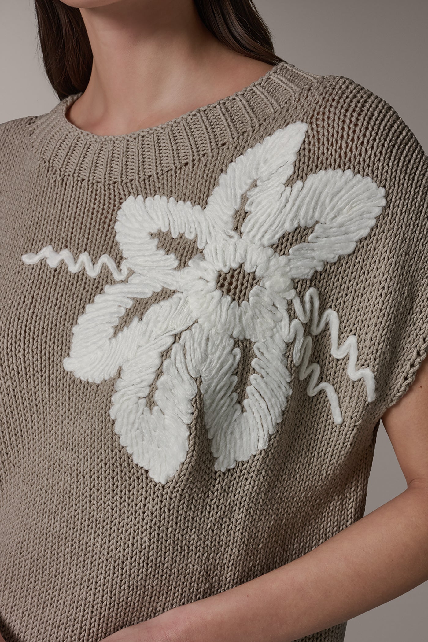 Sandstone/Cream SLEEVELESS FLORAL SWEATER Donna Karan