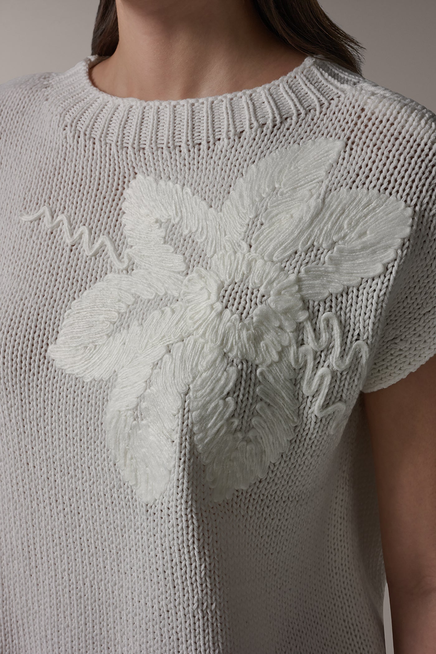 Cream SLEEVELESS FLORAL SWEATER Donna Karan