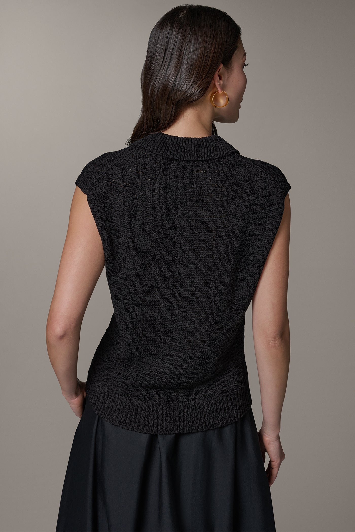 Black SLEEVELESS POLO SWEATER Donna Karan