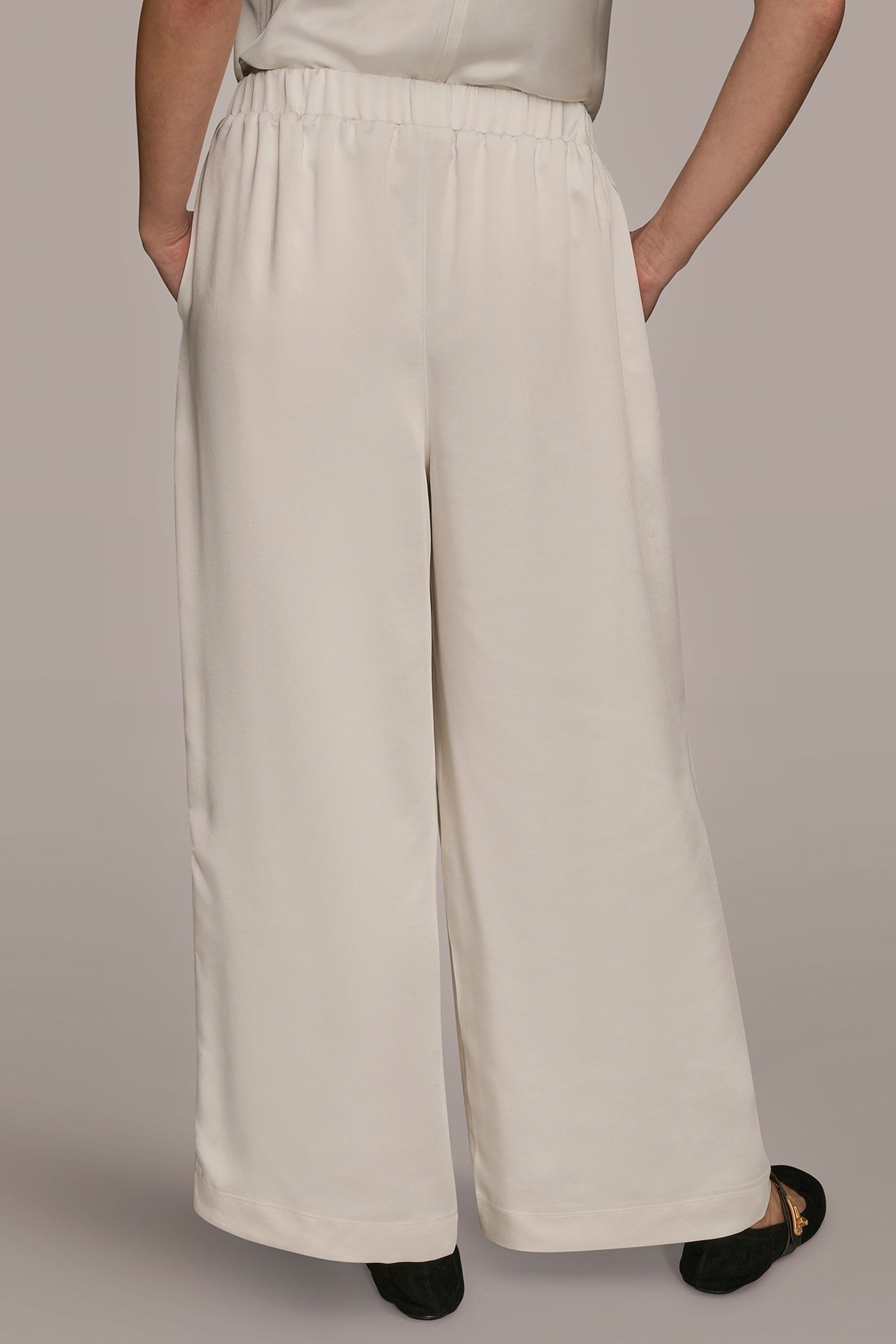 CREAM SATIN MID-RISE RELAXED PANT Donna Karan