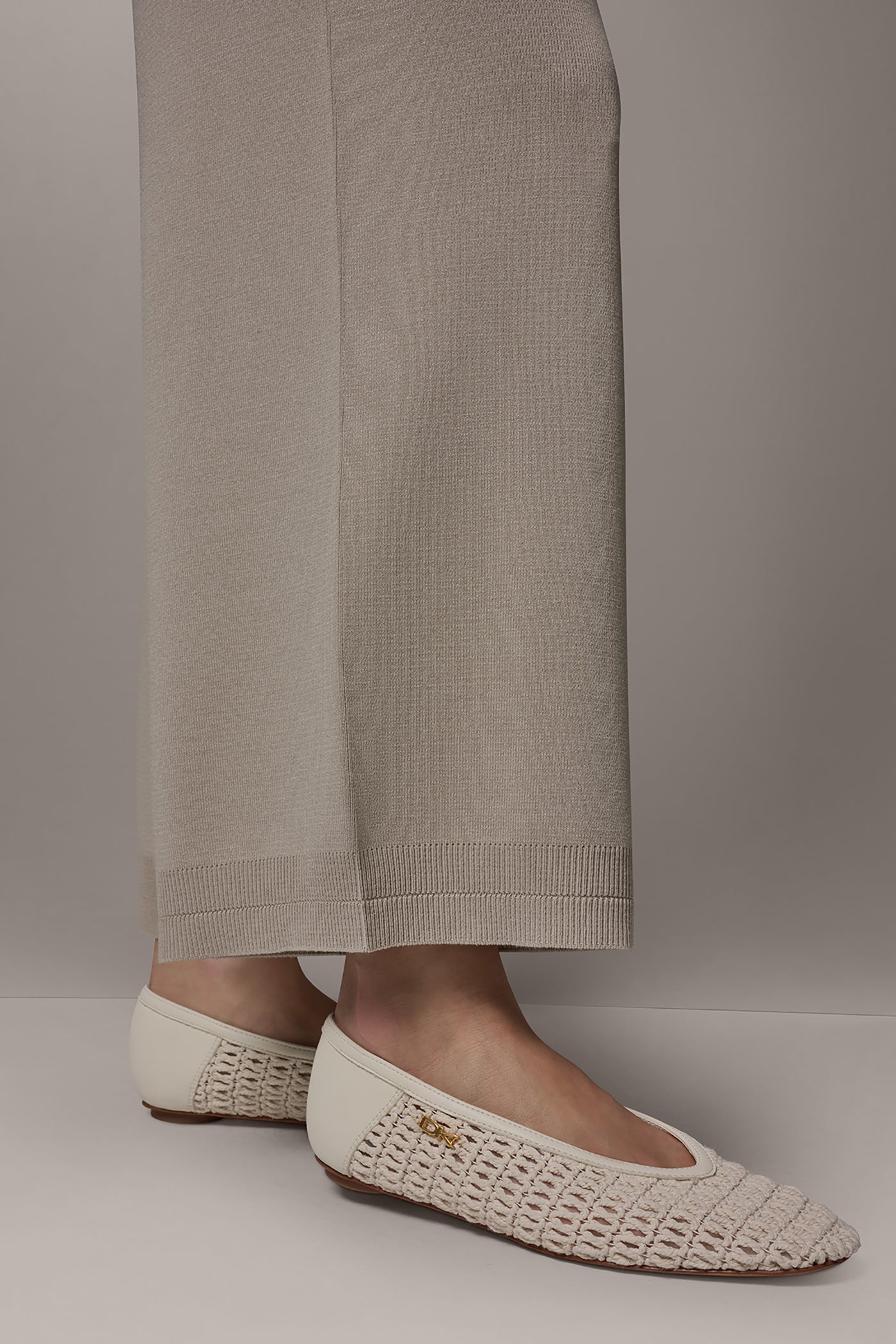 Sandstone PULL ON PANT Donna Karan