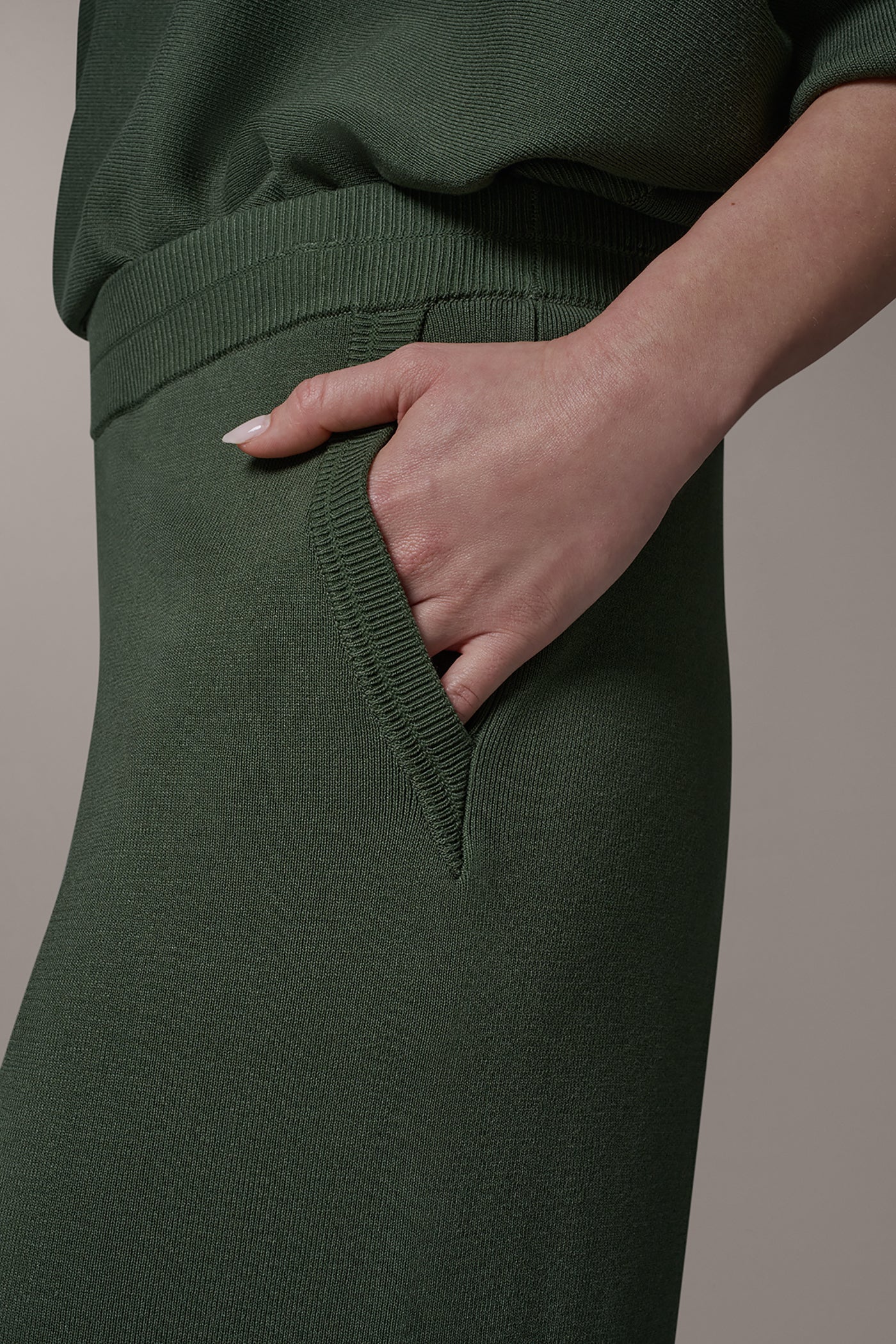 Verde PULL ON PANT Donna Karan