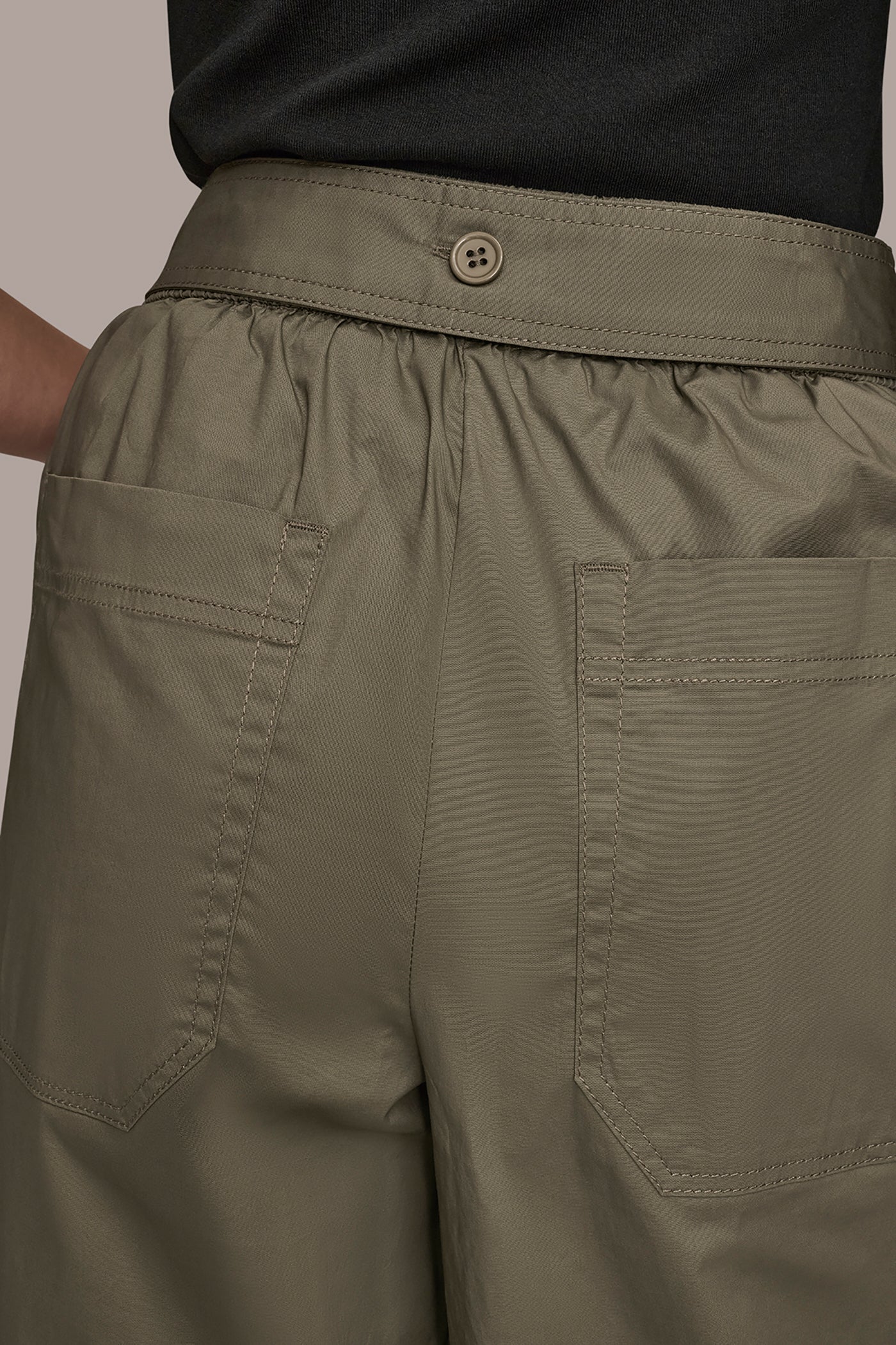 KHAKI GREEN CROPPED MID-RISE PANT Donna Karan