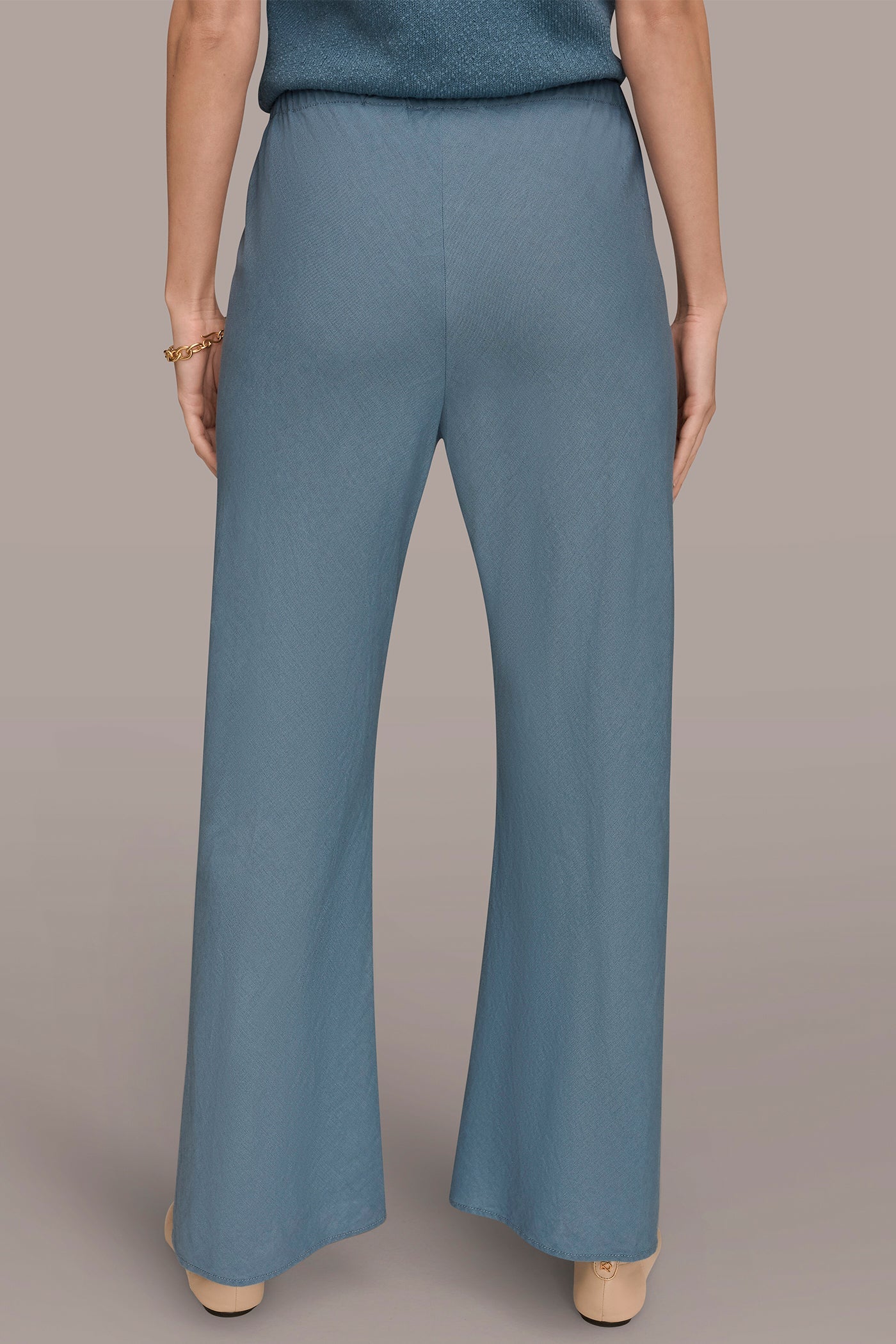 Washed Indigo MID-RISE RELAXED ANKLE PANT Donna Karan