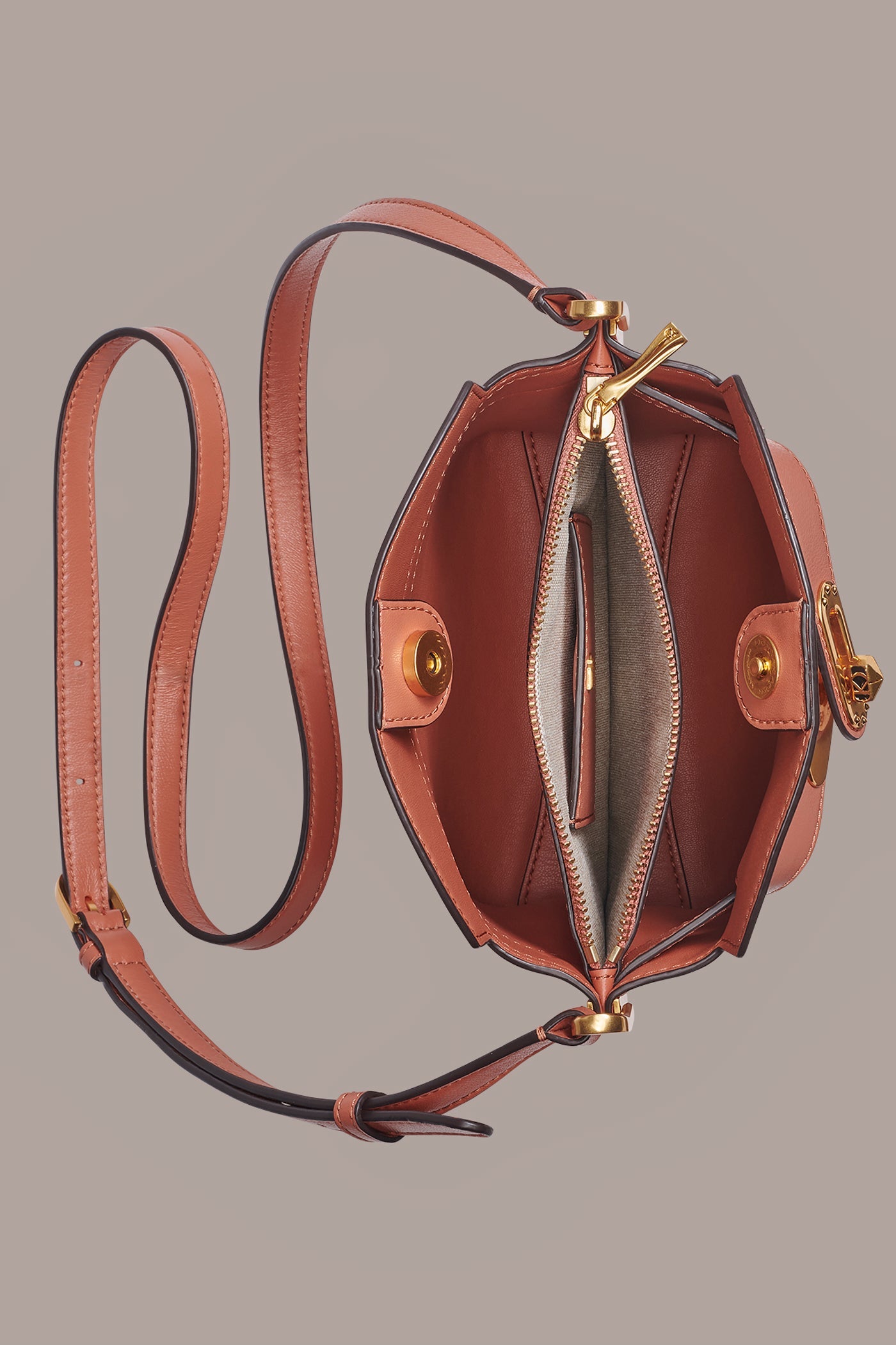 Amber BRIDGEHAMPTON LEATHER CROSSBODY BAG Donna Karan