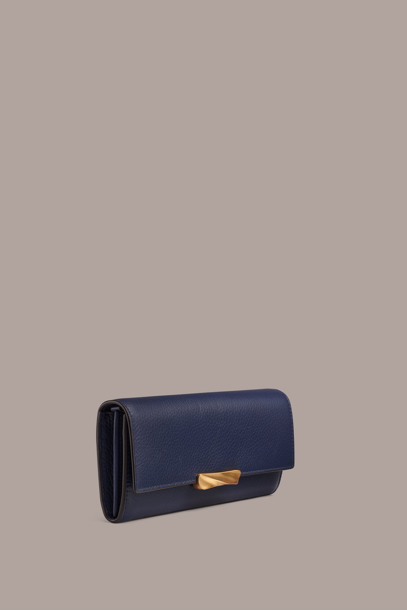 DARK NIGHT AMAGANSETT FLAP WALLET Donna Karan