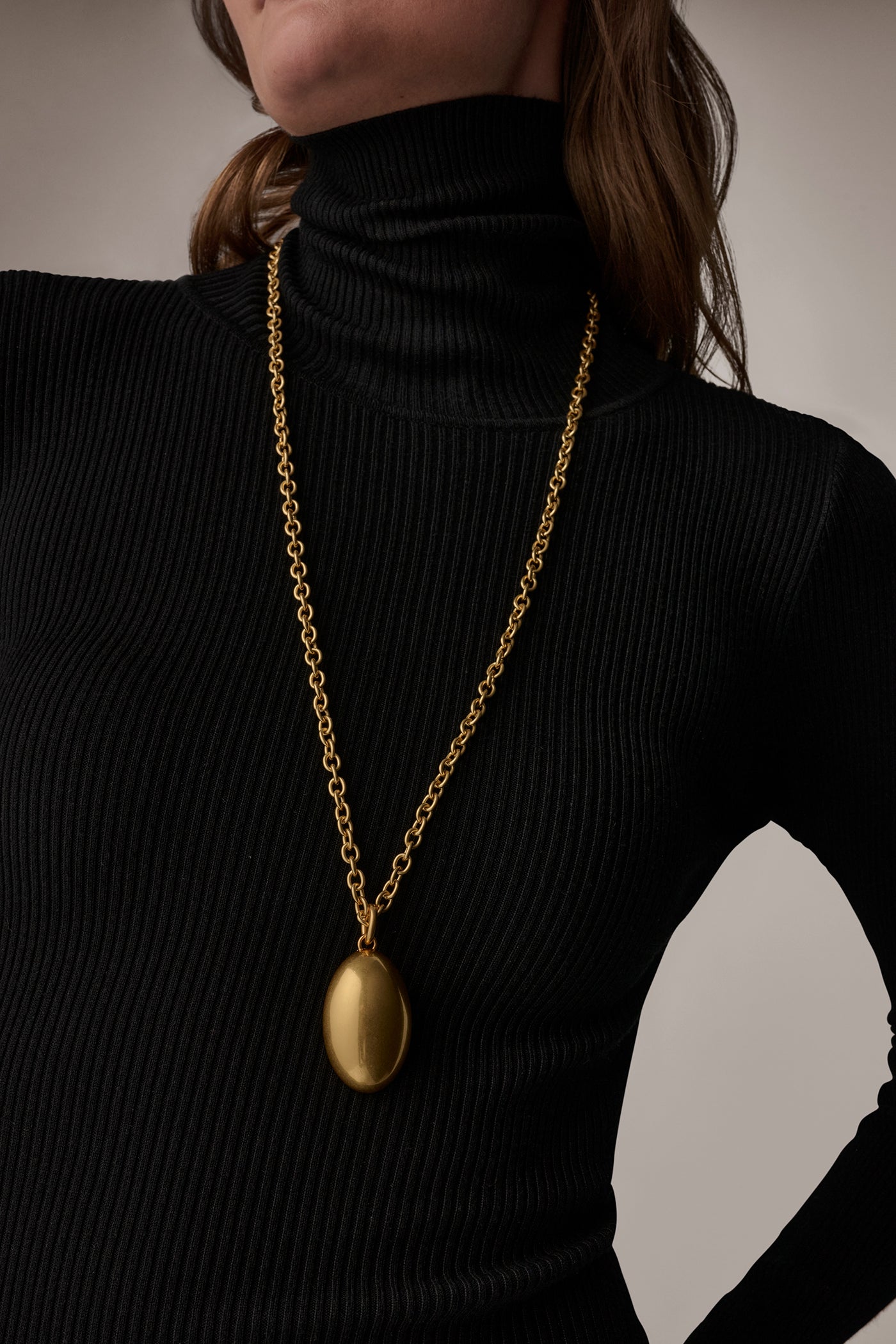 Gold LONG PEBBLE PENDANT NECKLACE Donna Karan