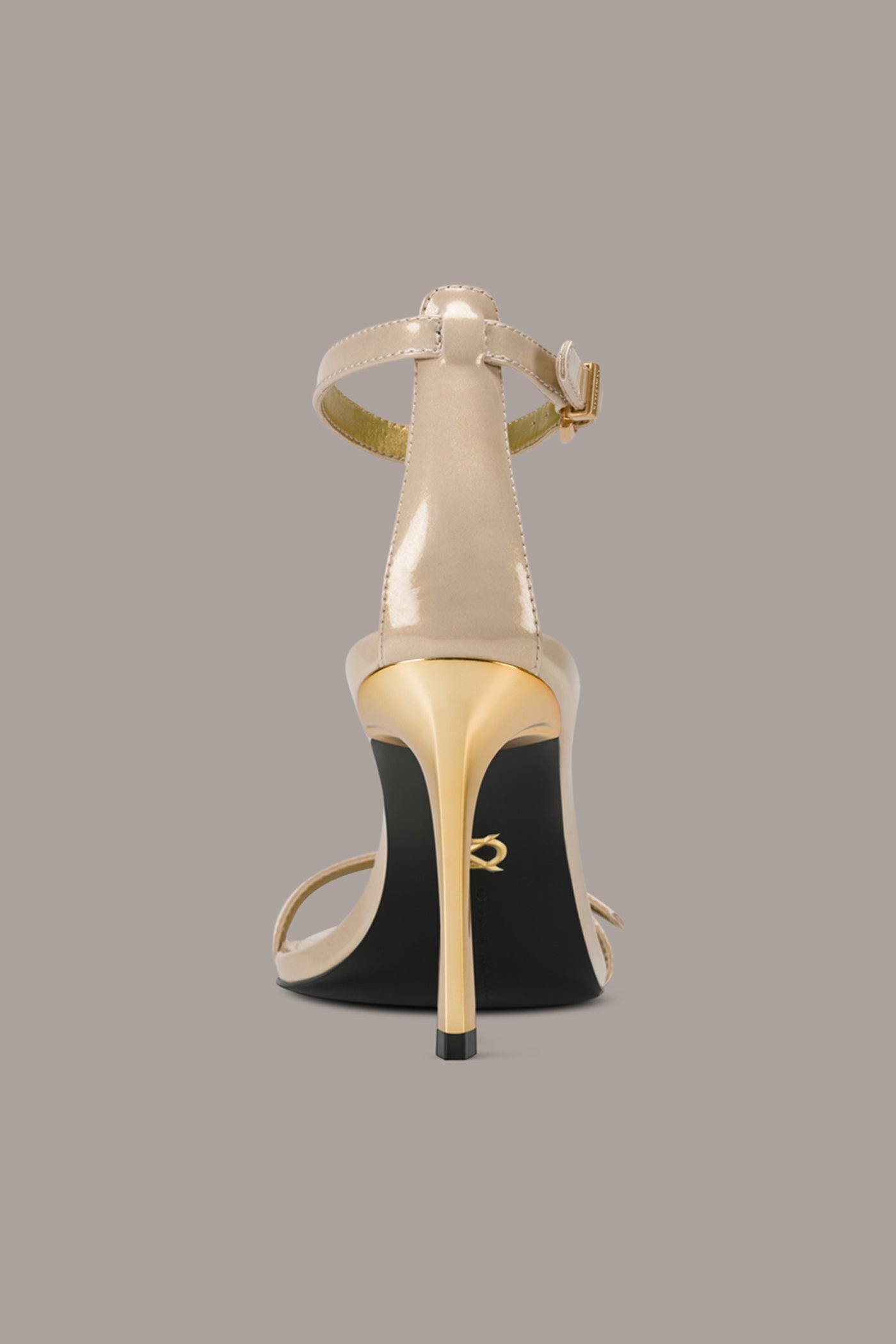 Nude PRYCE PATENT ANKLE STRAP SANDAL Donna Karan