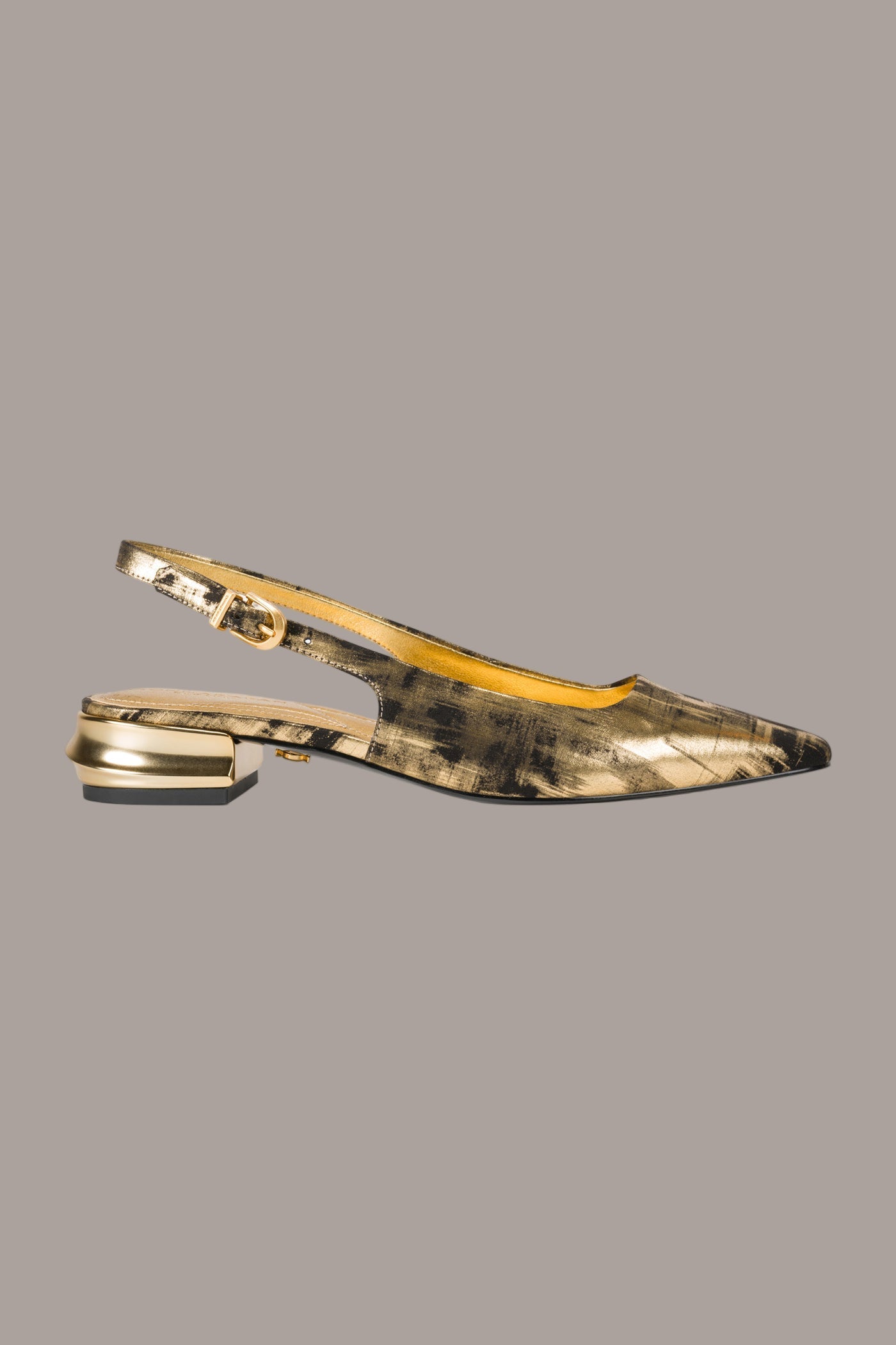 BLACK/ GOLD SAVITA SNIP TOE SLINGBACK FLAT Donna Karan