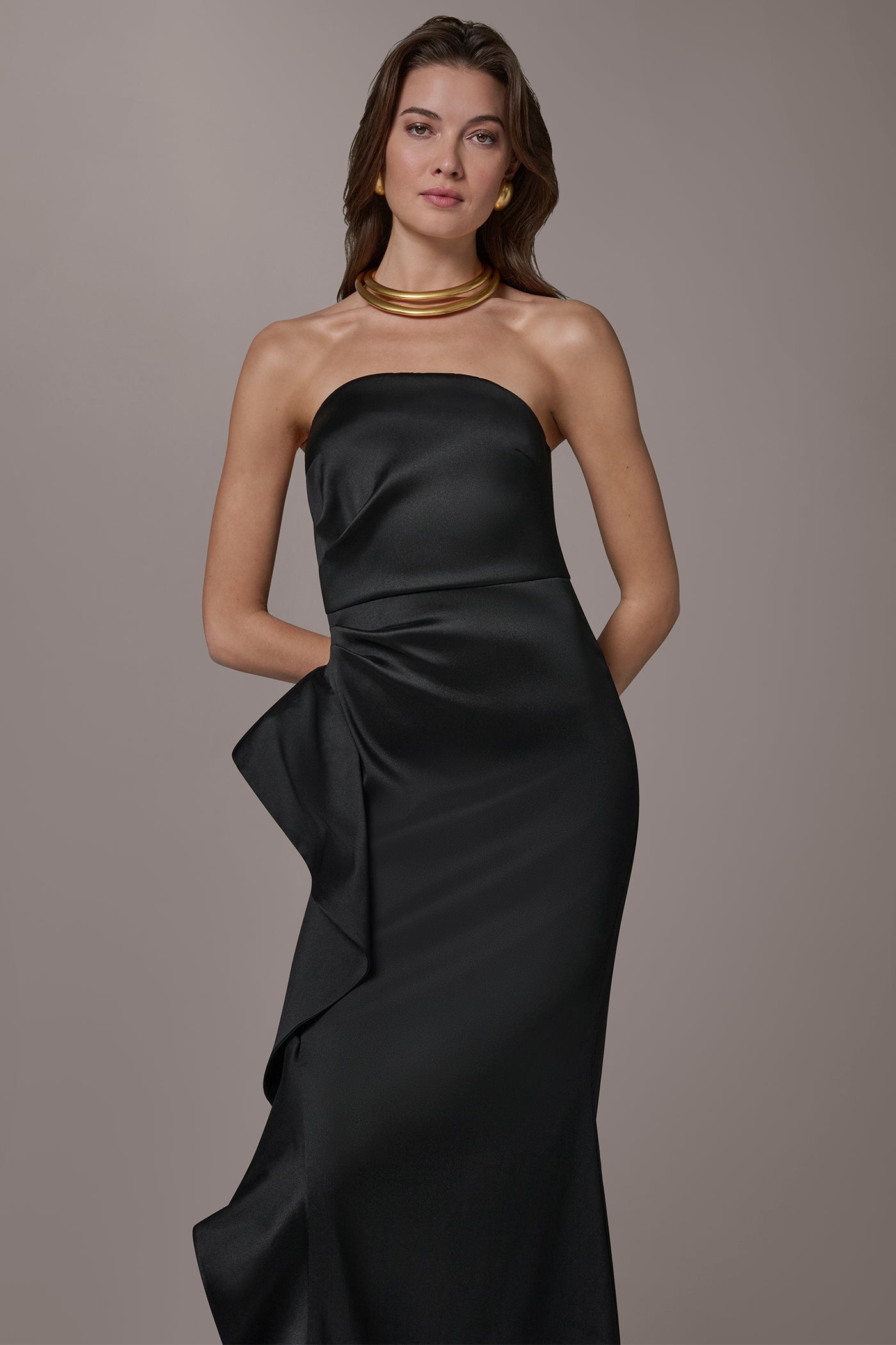 Black TAFFETA STRAPLESS RUFFLE GOWN Donna Karan