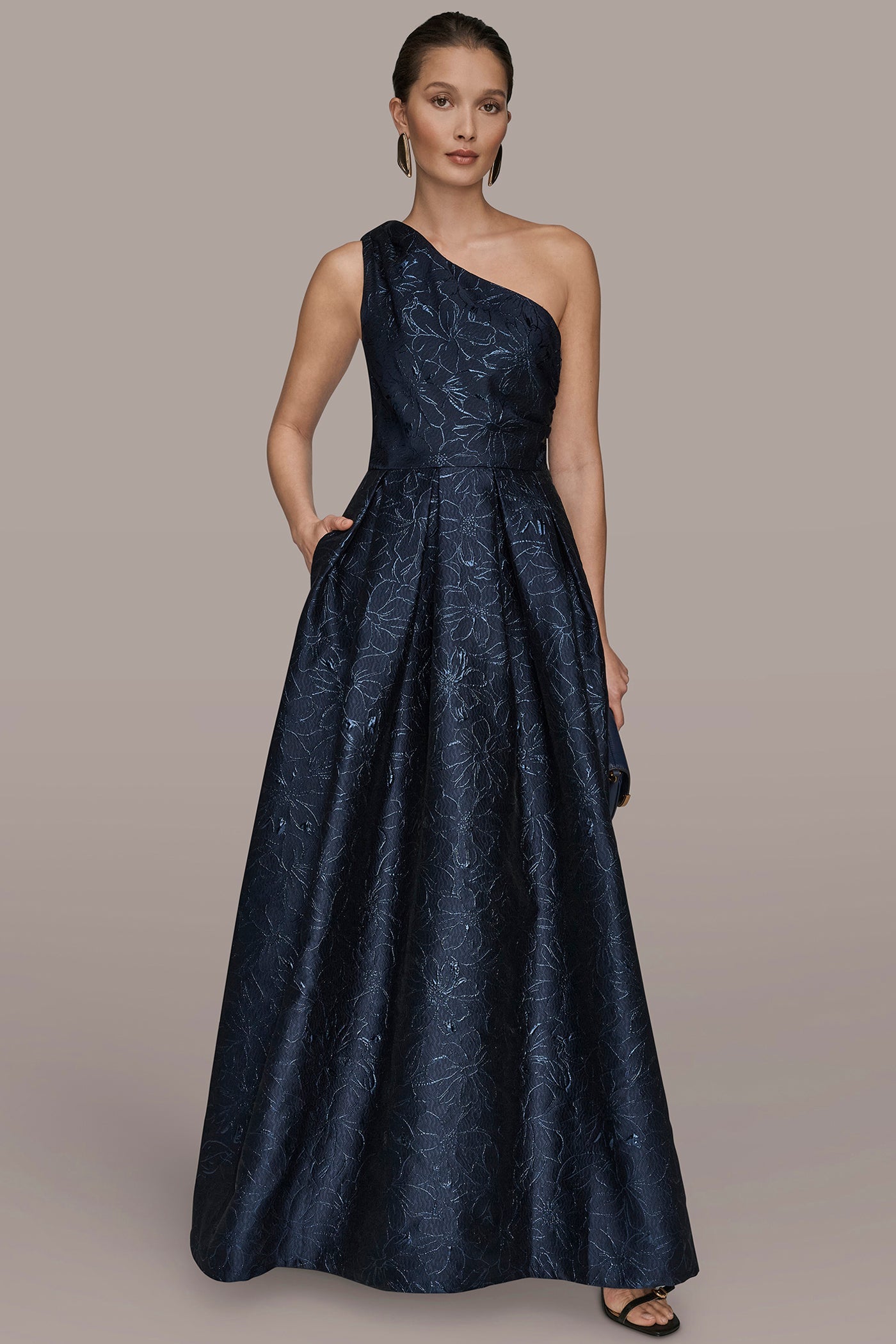 NIGHTFALL METALLIC FLORAL-JACQUARD ONE-SHOULDER BALL GOWN Donna Karan