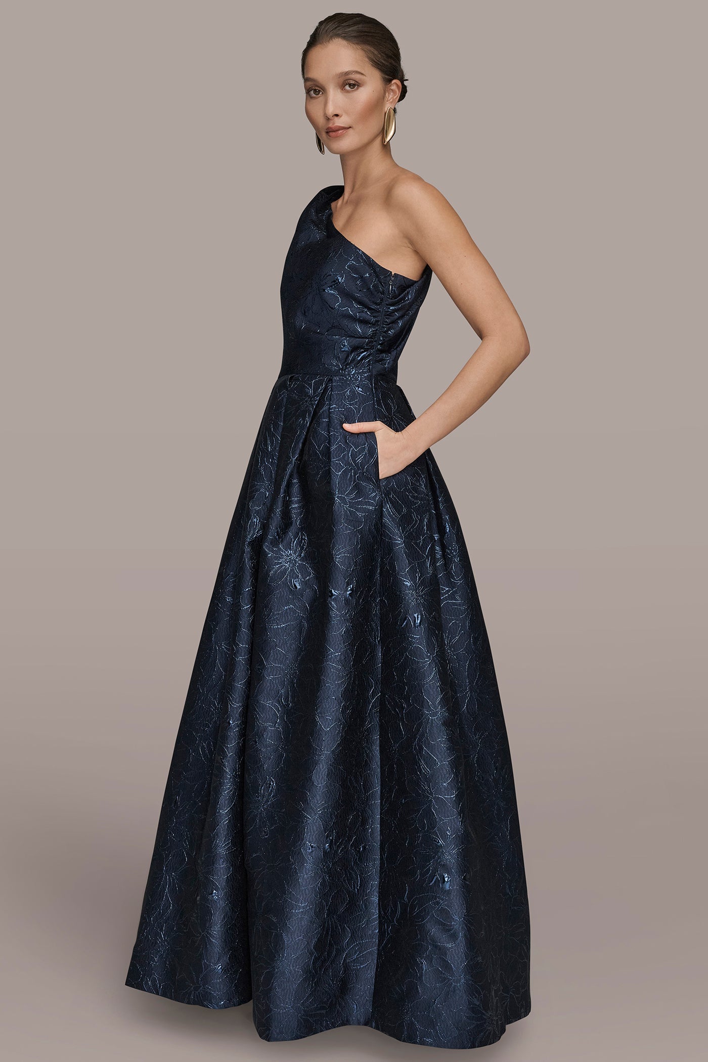 NIGHTFALL METALLIC FLORAL-JACQUARD ONE-SHOULDER BALL GOWN Donna Karan