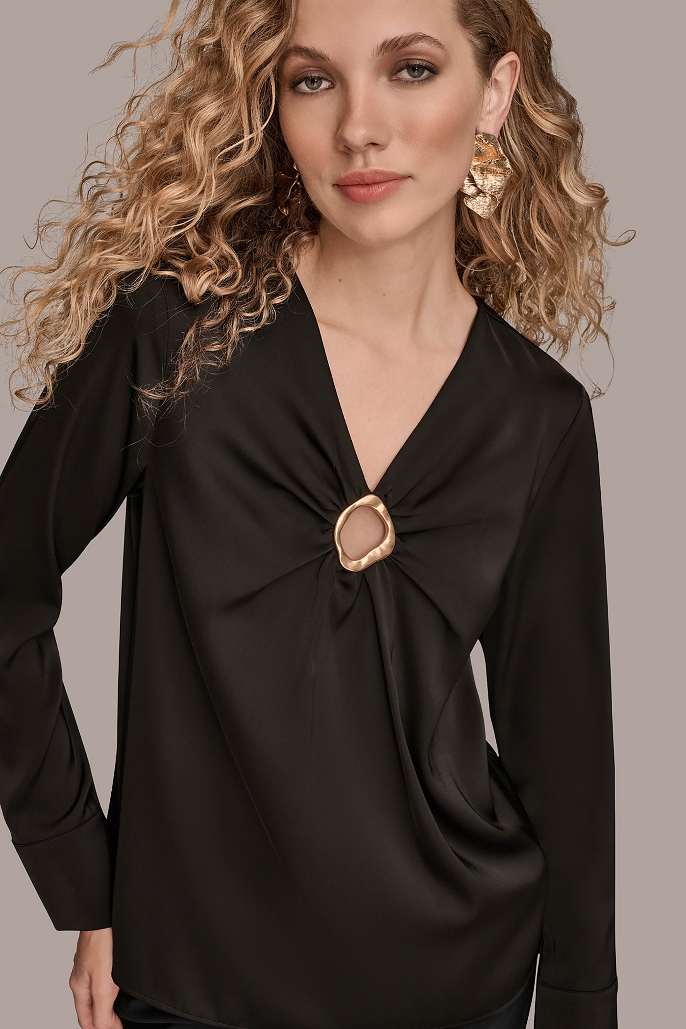 Black LONG SLEEVE RING V-NECK BLOUSE Donna Karan