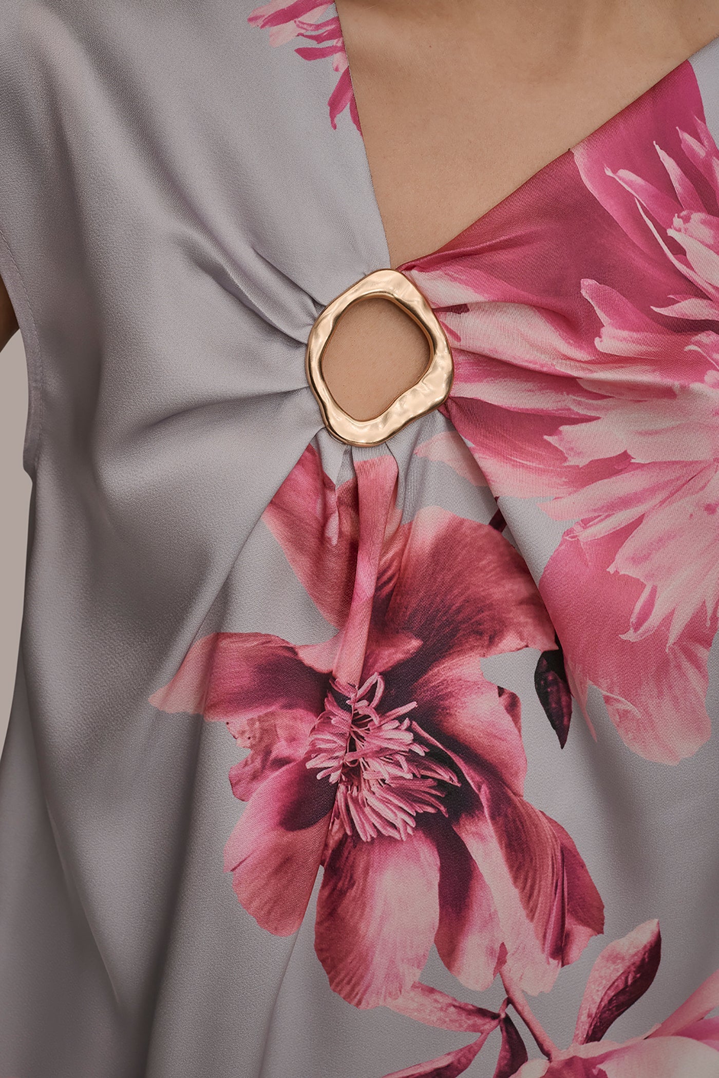 Pink Sand Multi CIRCLE KEYHOLE BLOUSE Donna Karan
