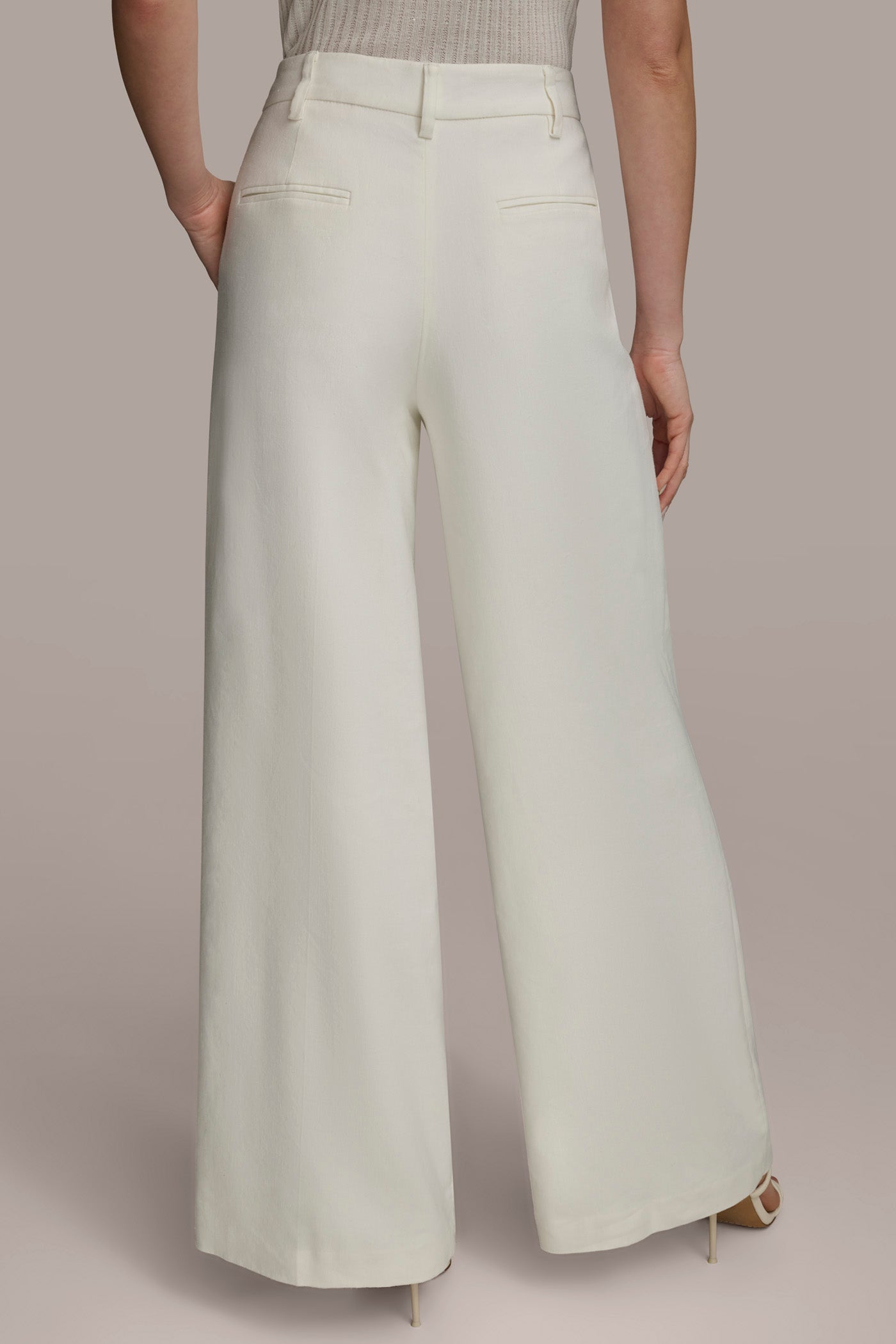 CREAM PLEATED WIDE LEG PANT Donna Karan
