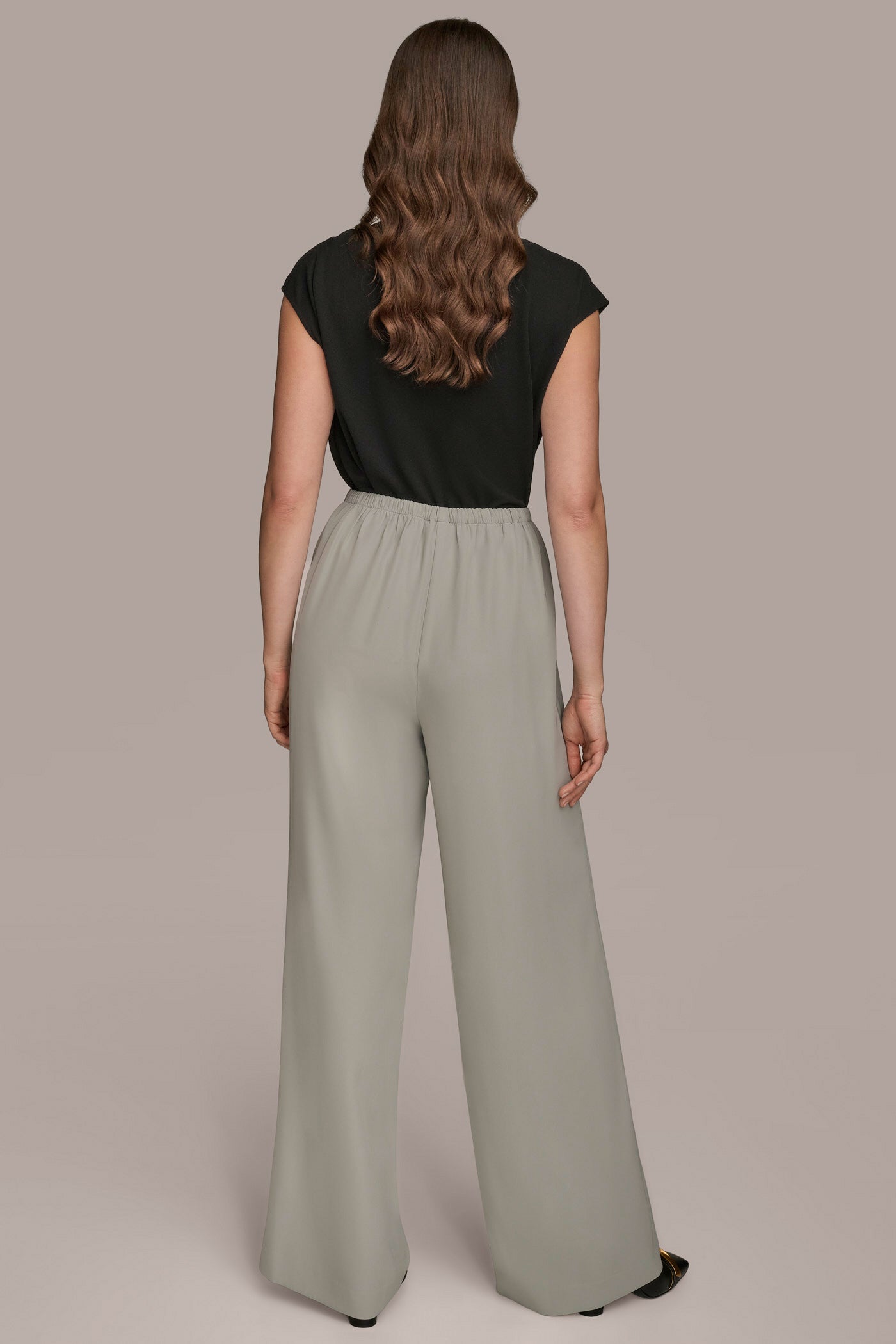 WEATHERED SAGE EXTRA HIGH-RISE PLEATED WIDE-LEG PANT Donna Karan