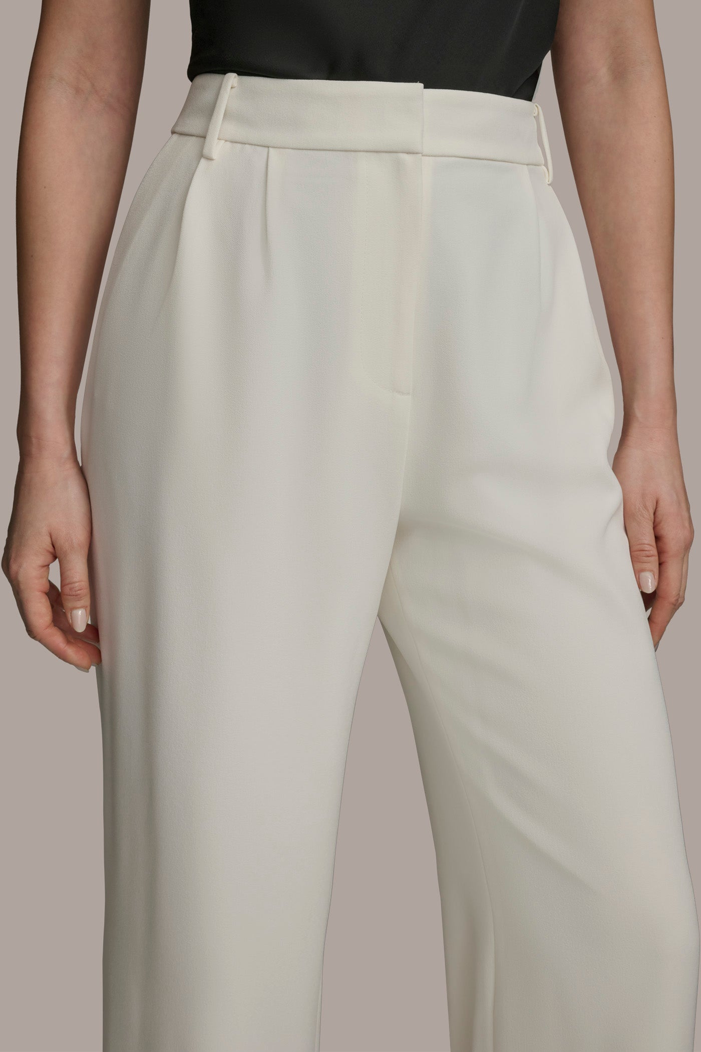 CREAM WIDE PANT WITH PLEATS Donna Karan