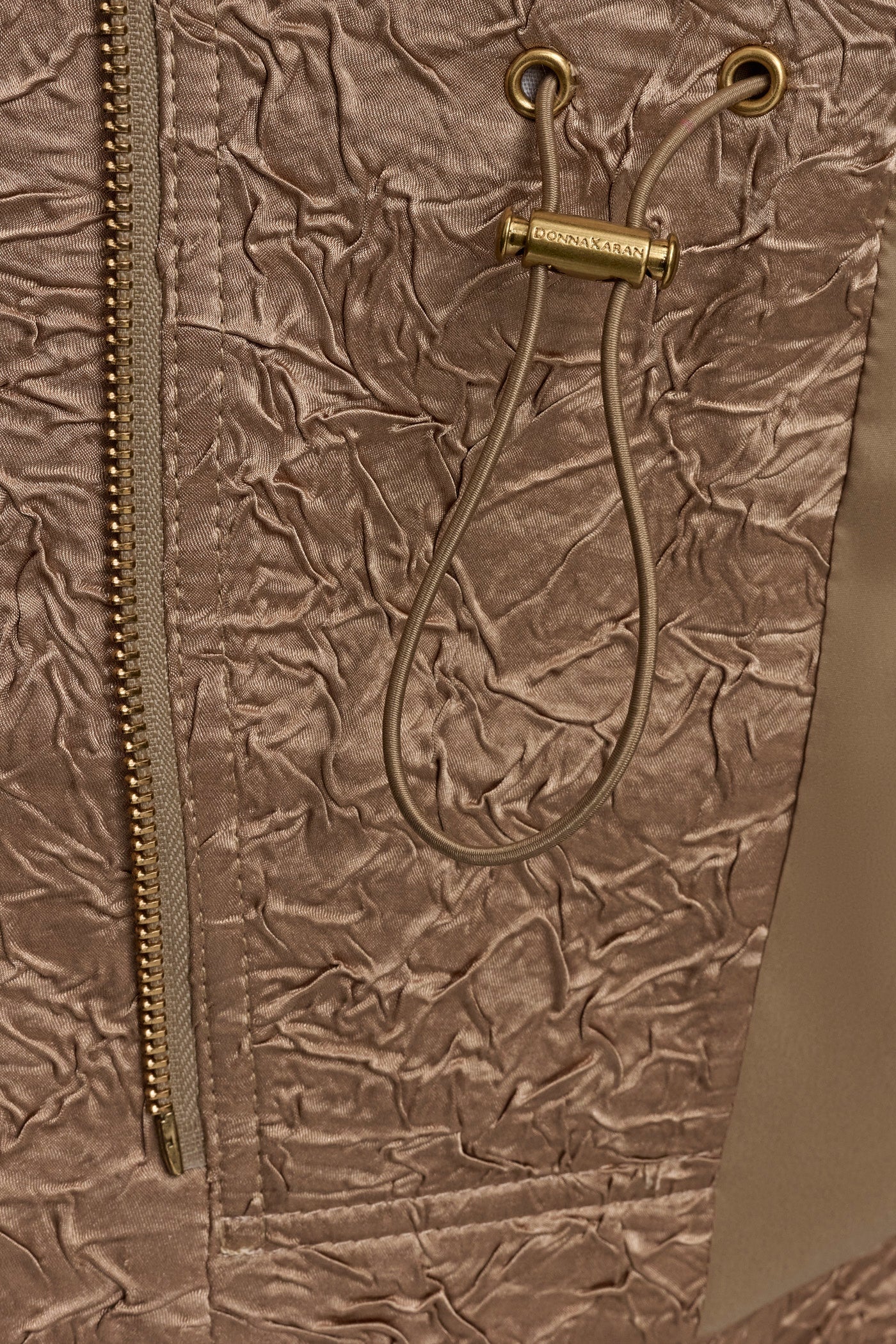 HAZELNUT TEXT ZIP FRONT VEST Donna Karan