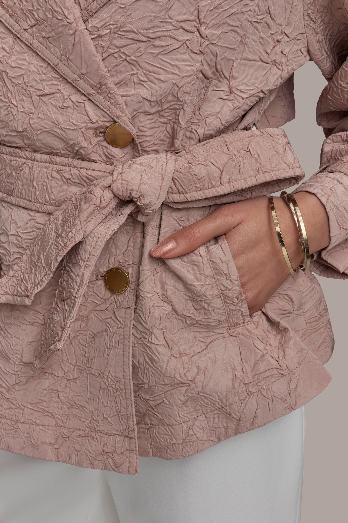 APRICOT HAZE TEXT BUTTON JACKET WITH TIE Donna Karan