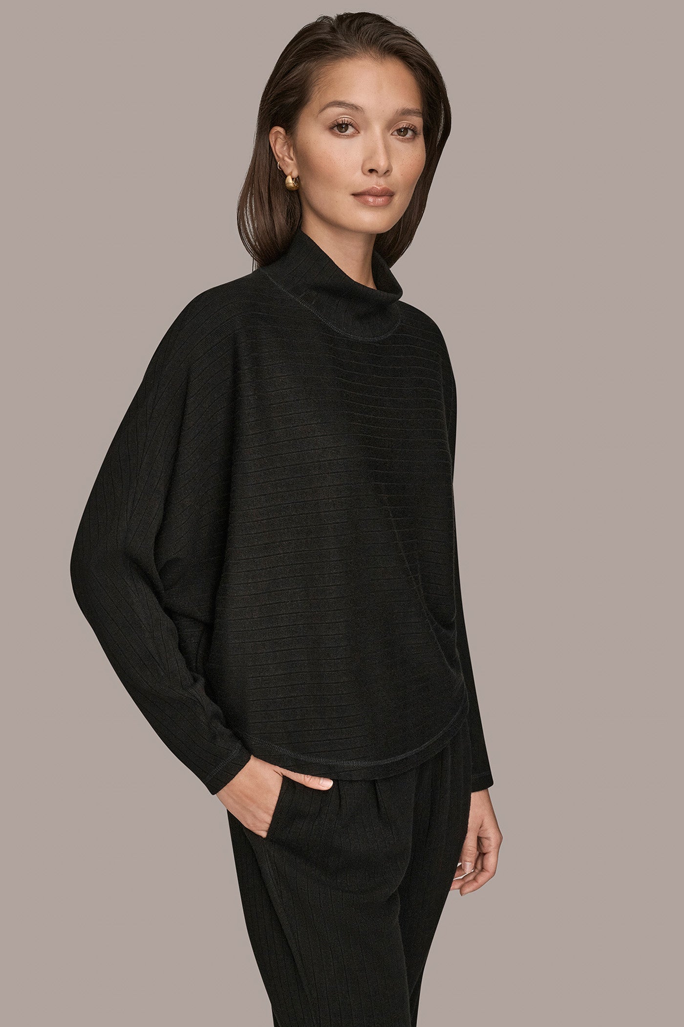 Black MOCK-NECK TOP Donna Karan