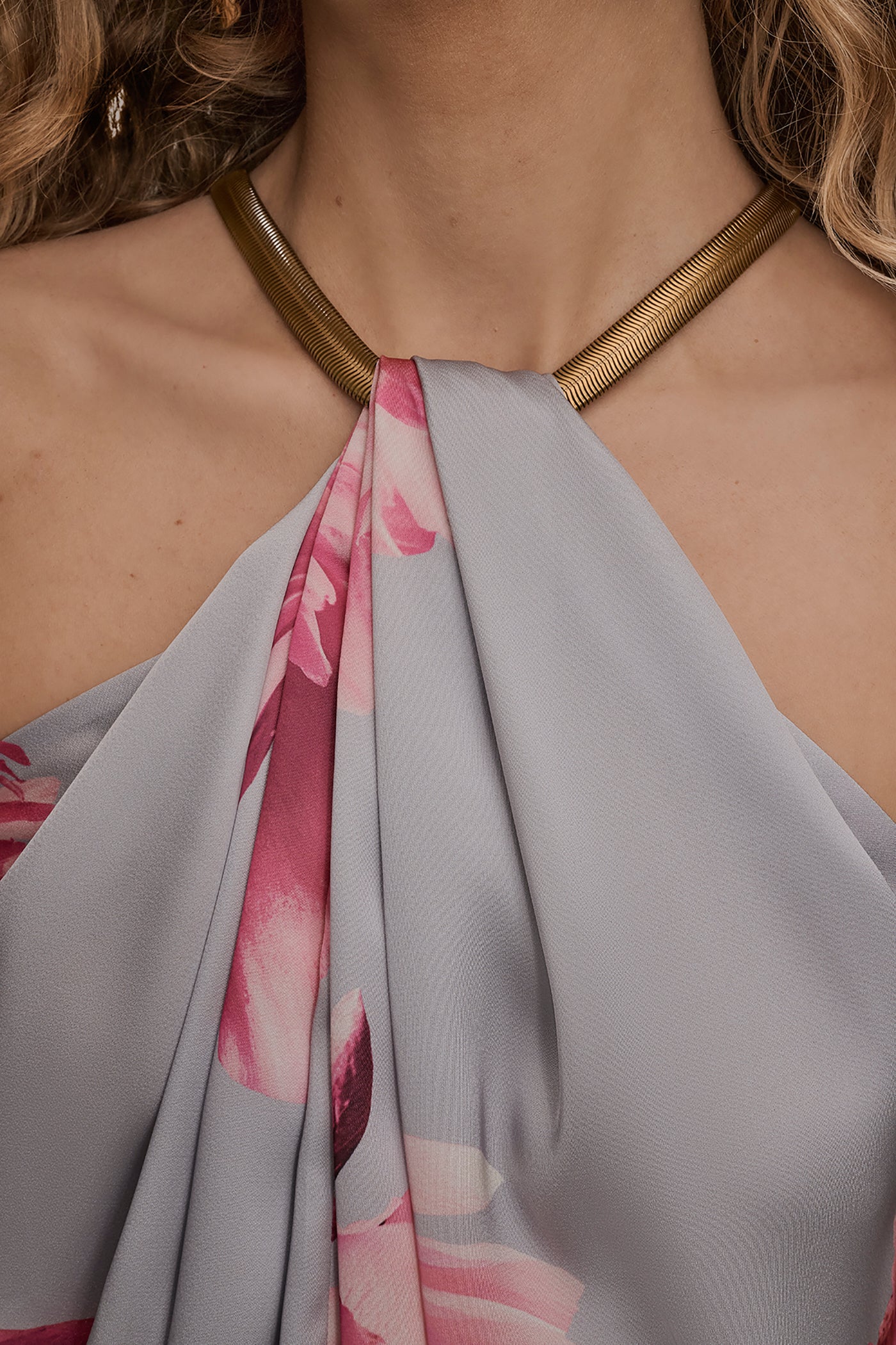 PINK SANDS MULTI FLORAL TWIST-NECK HALTER BLOUSE Donna Karan