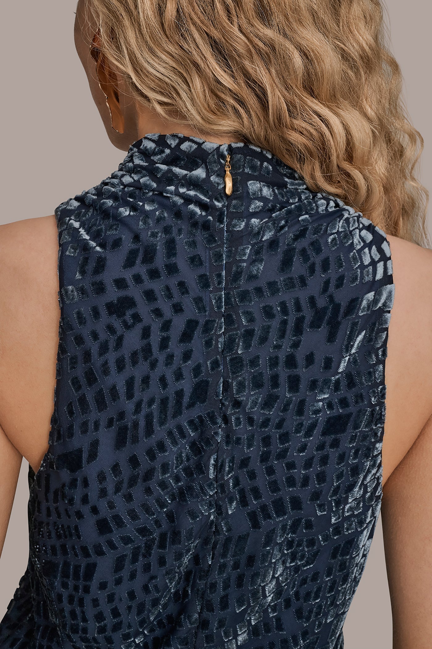 DARK TEMPEST HIGH-NECK BURNOUT TOP Donna Karan