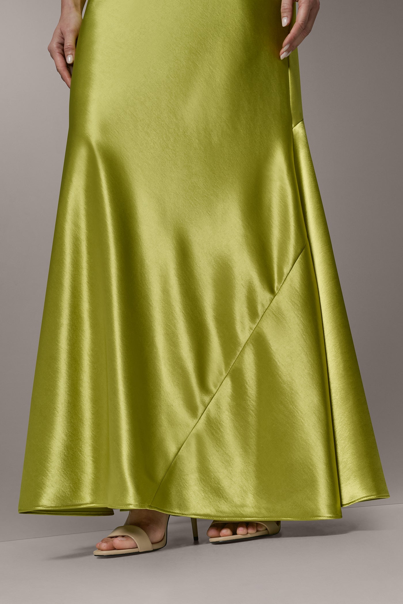 Summer Citron SLEEVELESS COWL-NECK GOWN Donna Karan