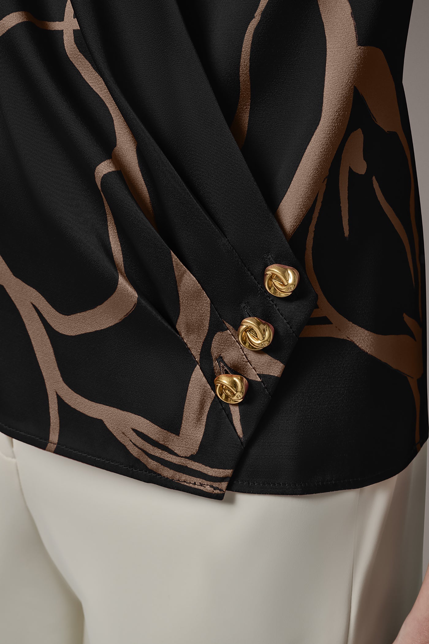 Black /Fawn SLEEVELESS WRAP EFFECT PRINT BLOUSE Donna Karan