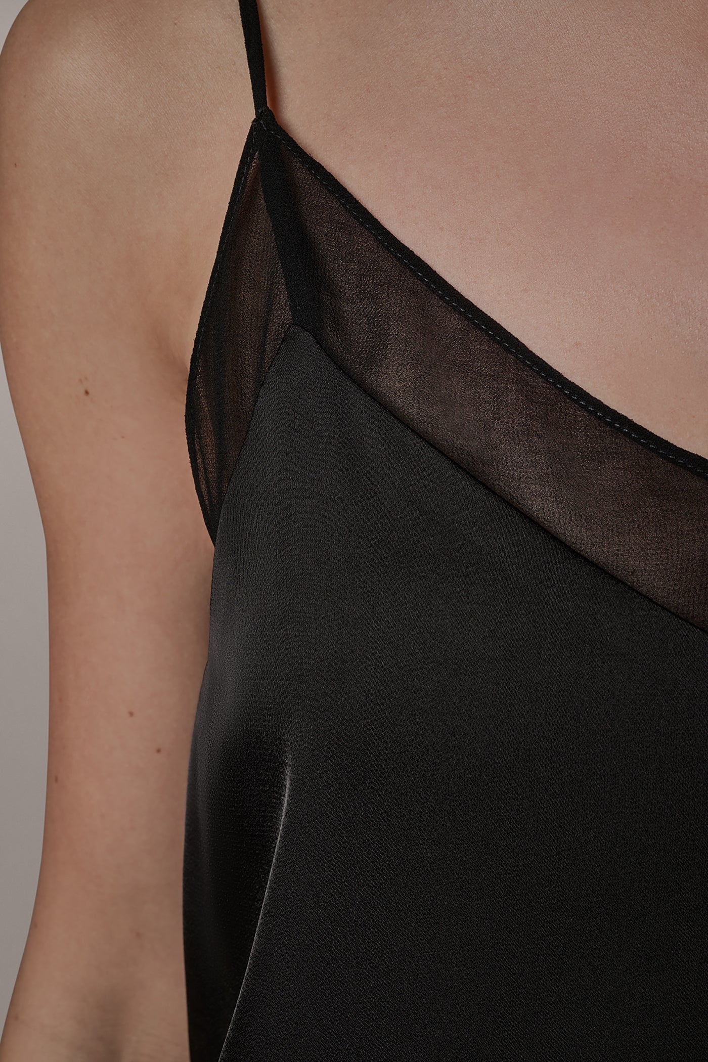 Black SLEEVELESS V-NECK CAMI Donna Karan