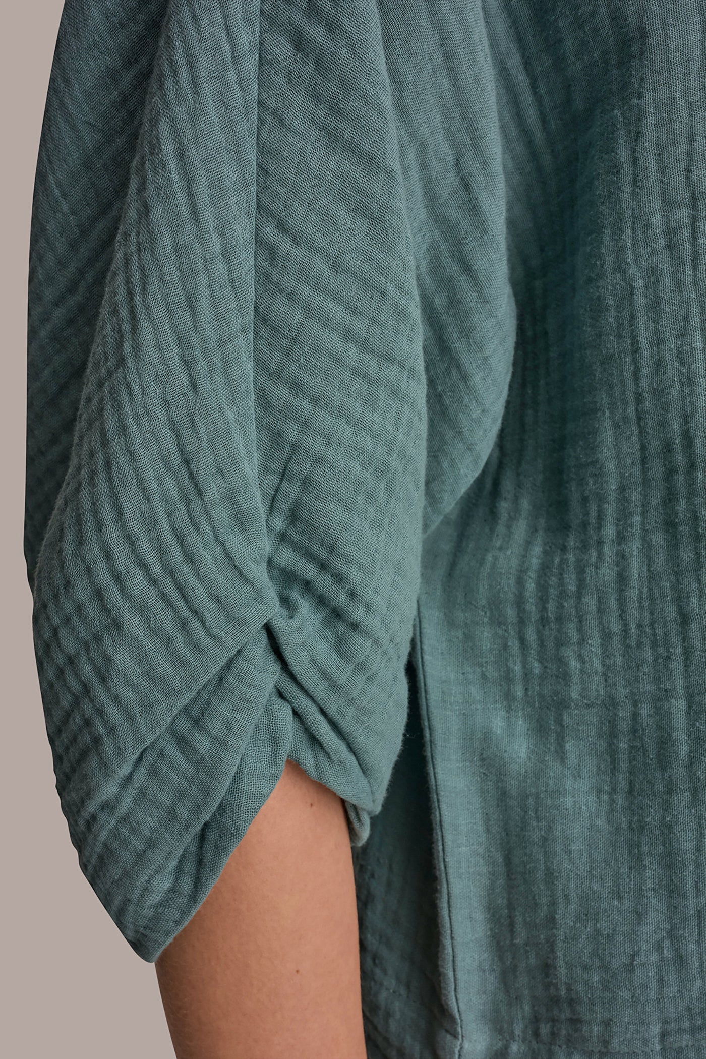 Waterlily 3/4 SLEEVE TWIST CUFF BLOUSE Donna Karan