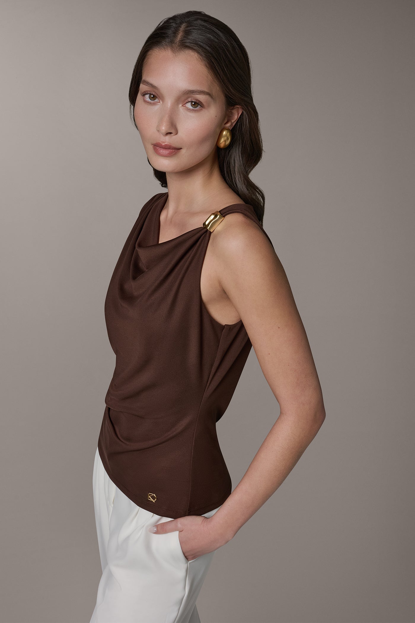 Canyon SLEEVELESS COWL-NECK TOP Donna Karan