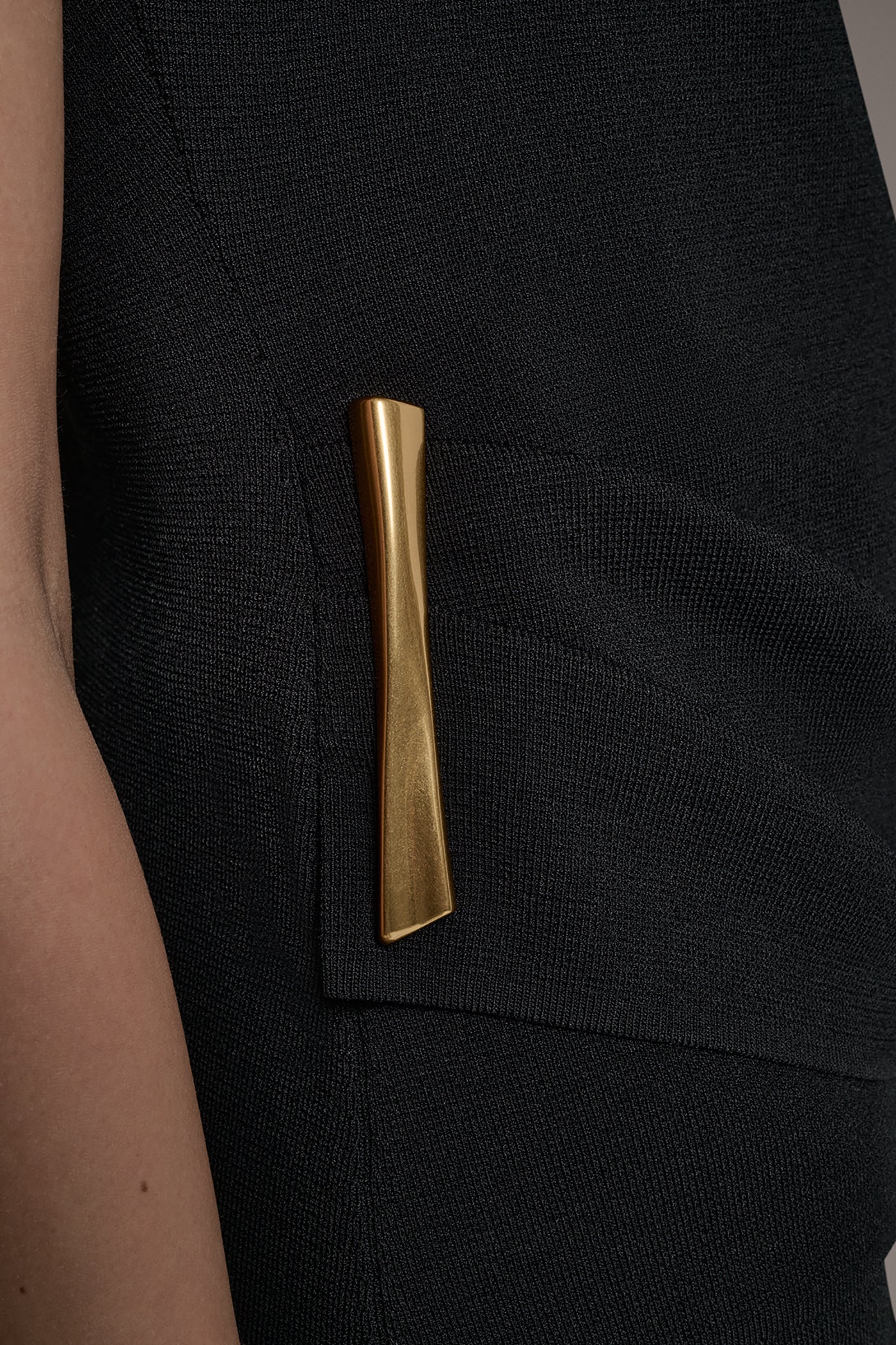Black V-NECK WRAP-EFFECT TOP Donna Karan