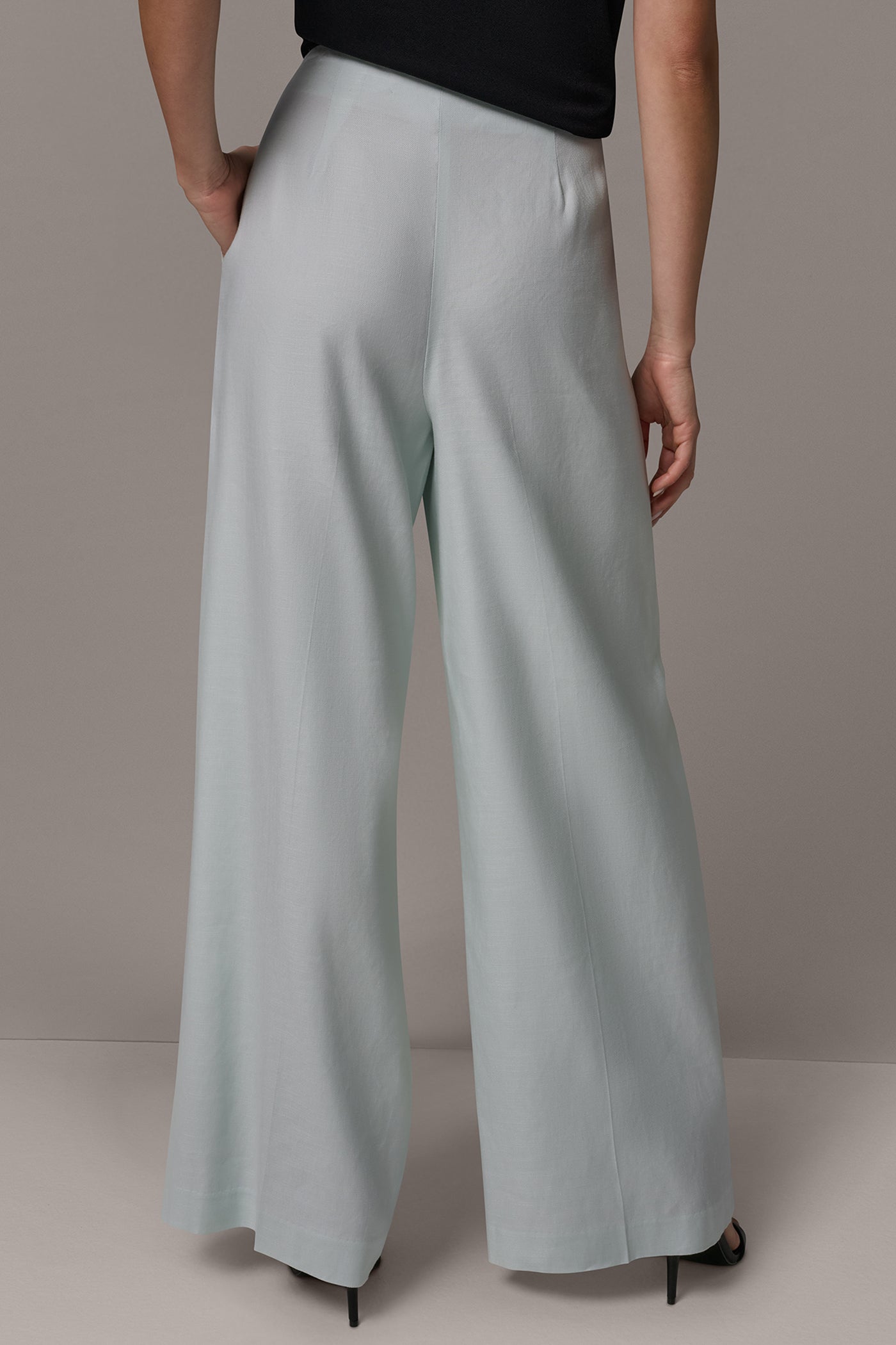 Skylight EXTRA HIGH-RISE PLEATED WIDE-LEG PANT Donna Karan