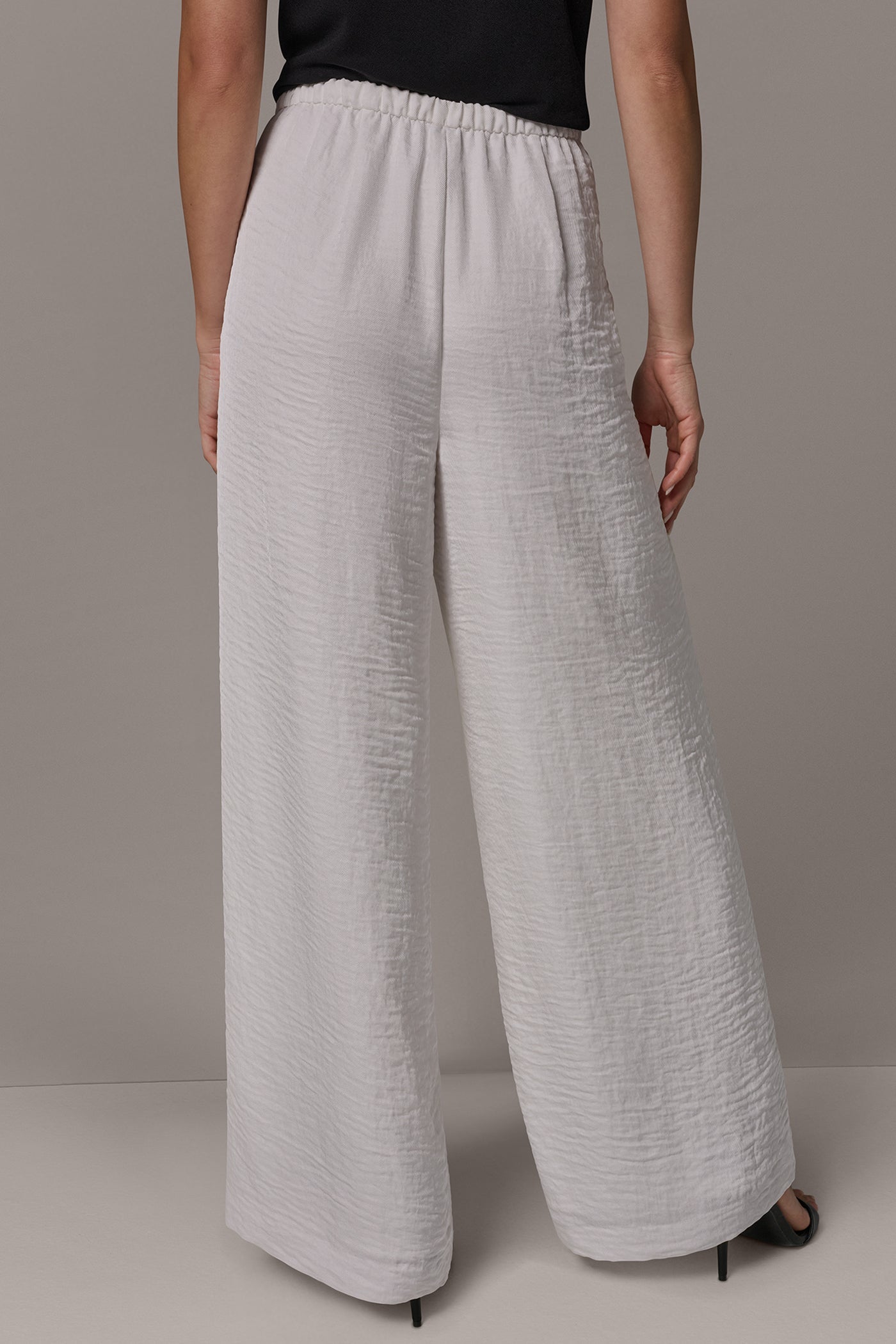 Cream EXTRA HIGH-RISE PLEATED RELAXED PULL-ON PANT Donna Karan