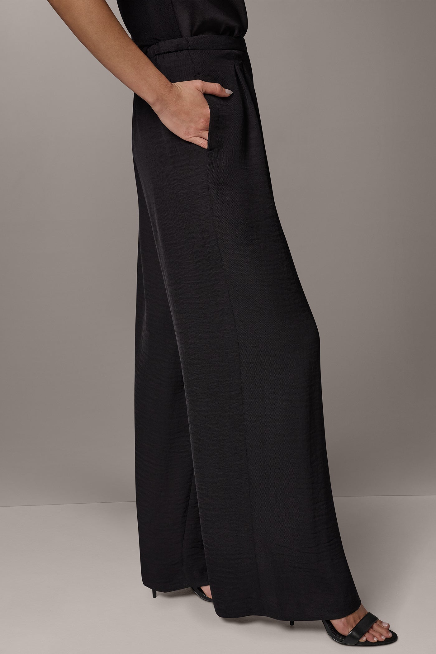 Black EXTRA HIGH-RISE PLEATED RELAXED PULL-ON PANT Donna Karan