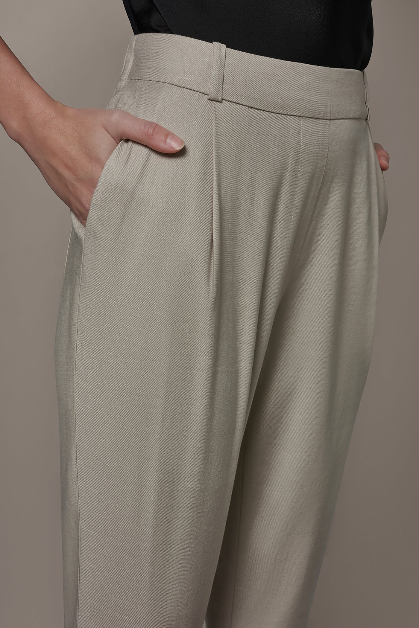 Tuscan Grey LINEN-BLEND PLEATED STRAIGHT ANKLE PANT Donna Karan