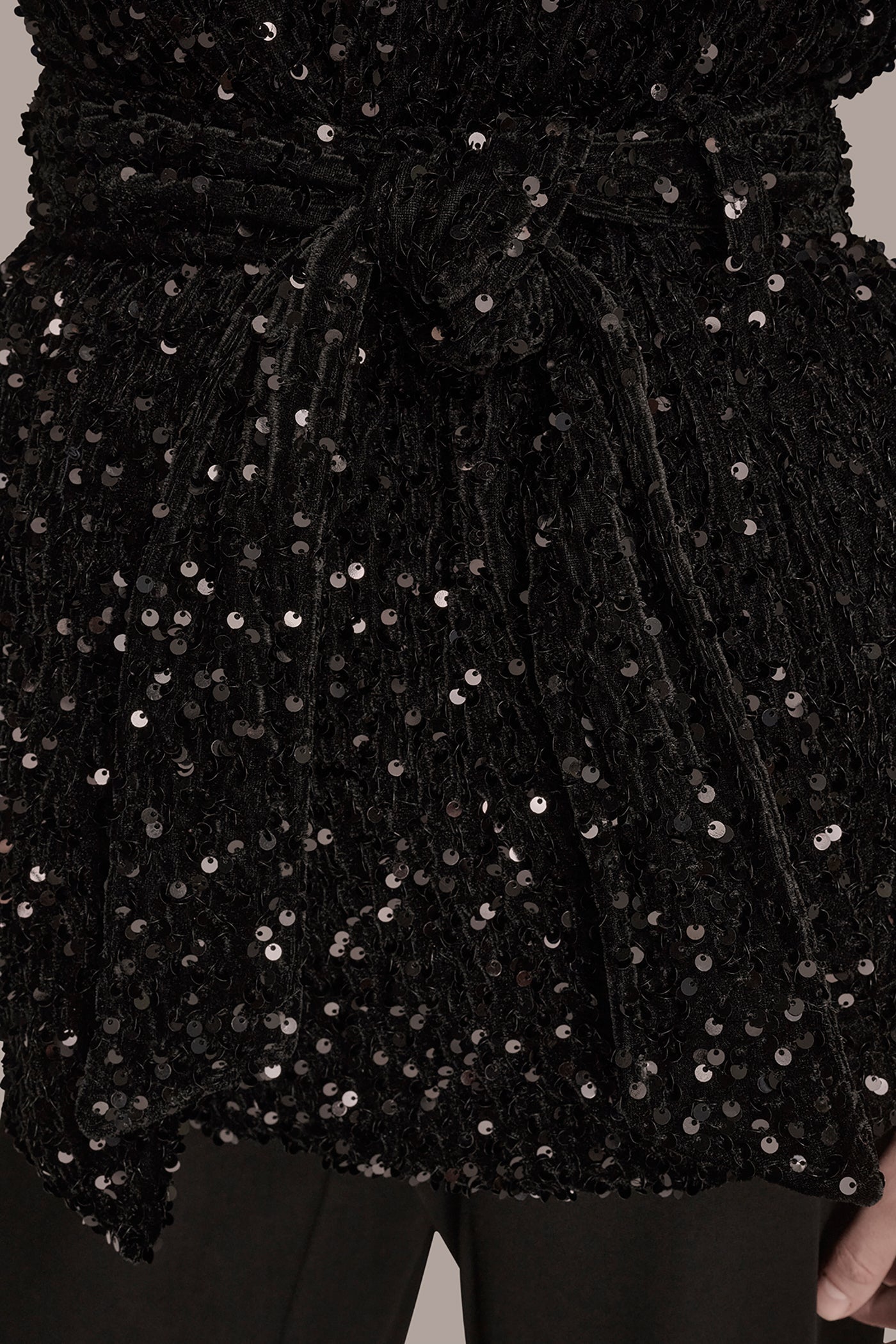 Black SEQUIN VEST Donna Karan