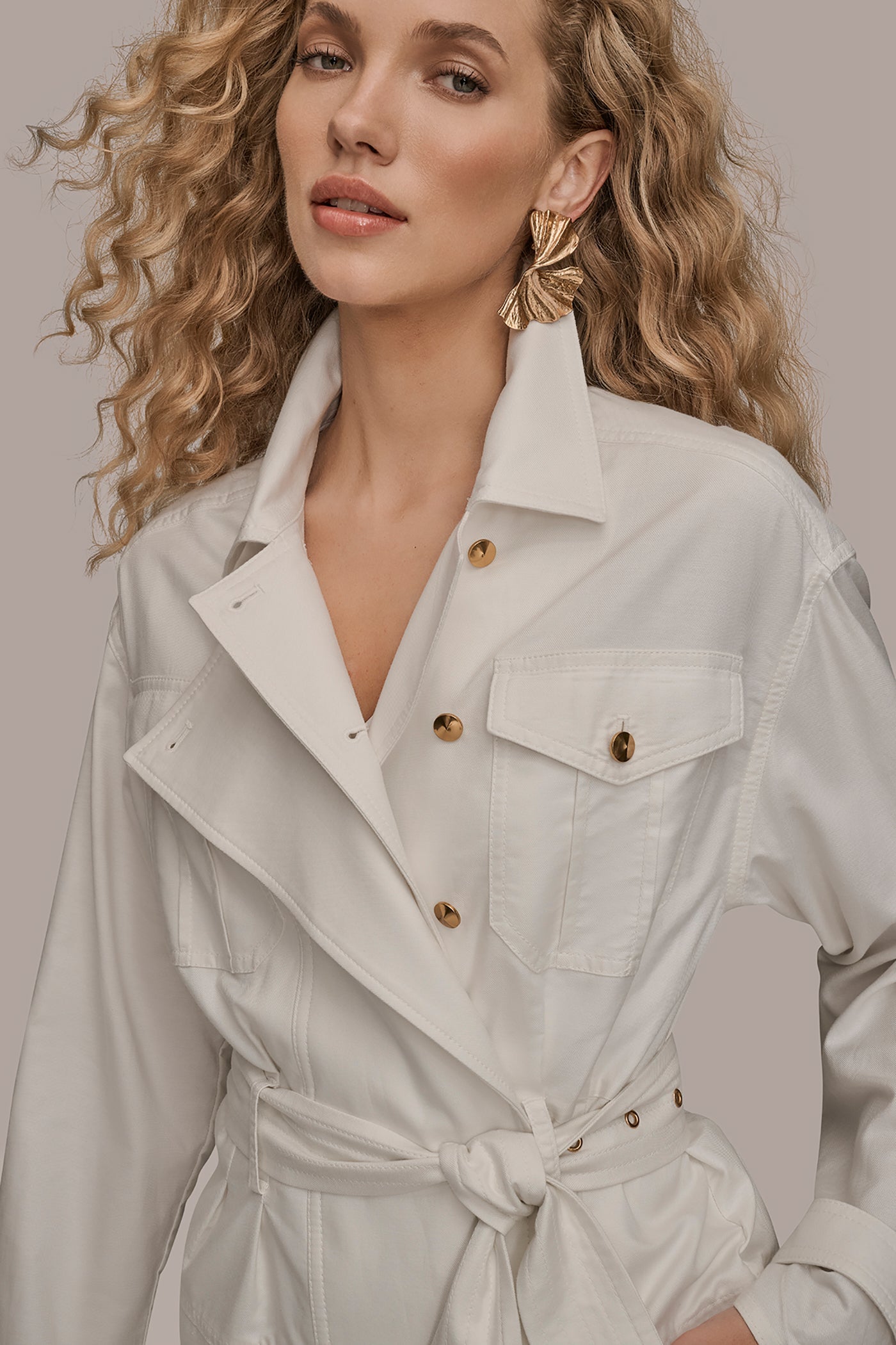 CREAM BELTED UTILITY JACKET Donna Karan
