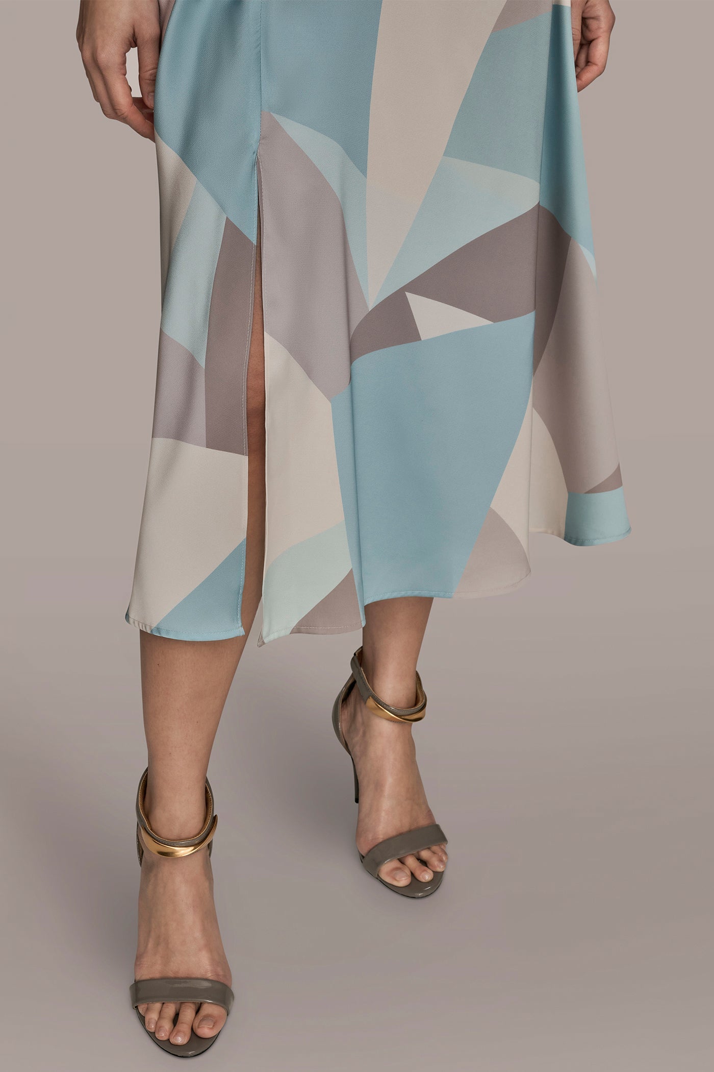 Mist Multi CAP SLEEVE V-NECK PRINTED MIDI DRESS Donna Karan