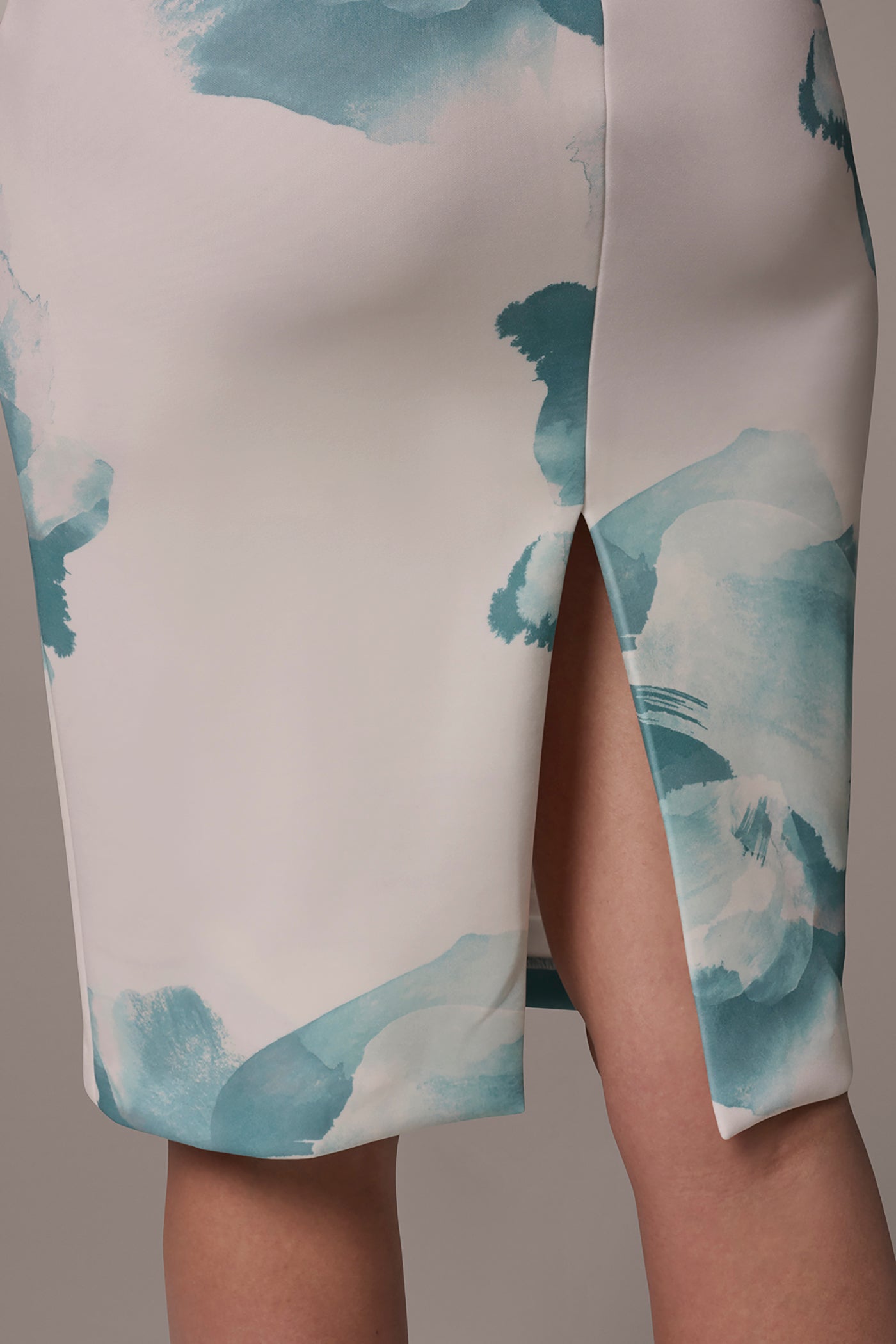 Waterlily Multi FLORAL MIDI SHEATH DRESS Donna Karan