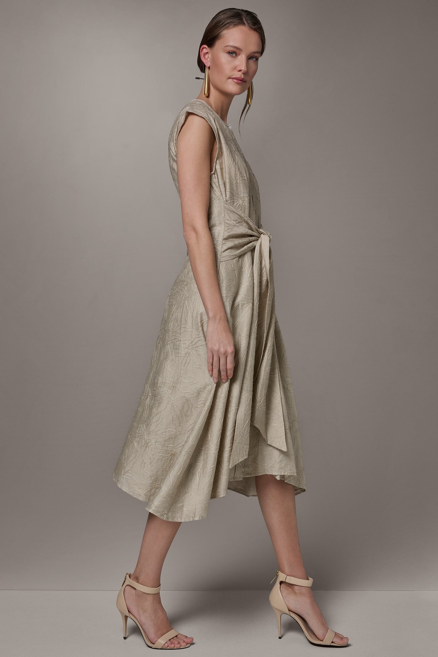Tuscan Grey EMBROIDERED TIE-FRONT MIDI DRESS Donna Karan