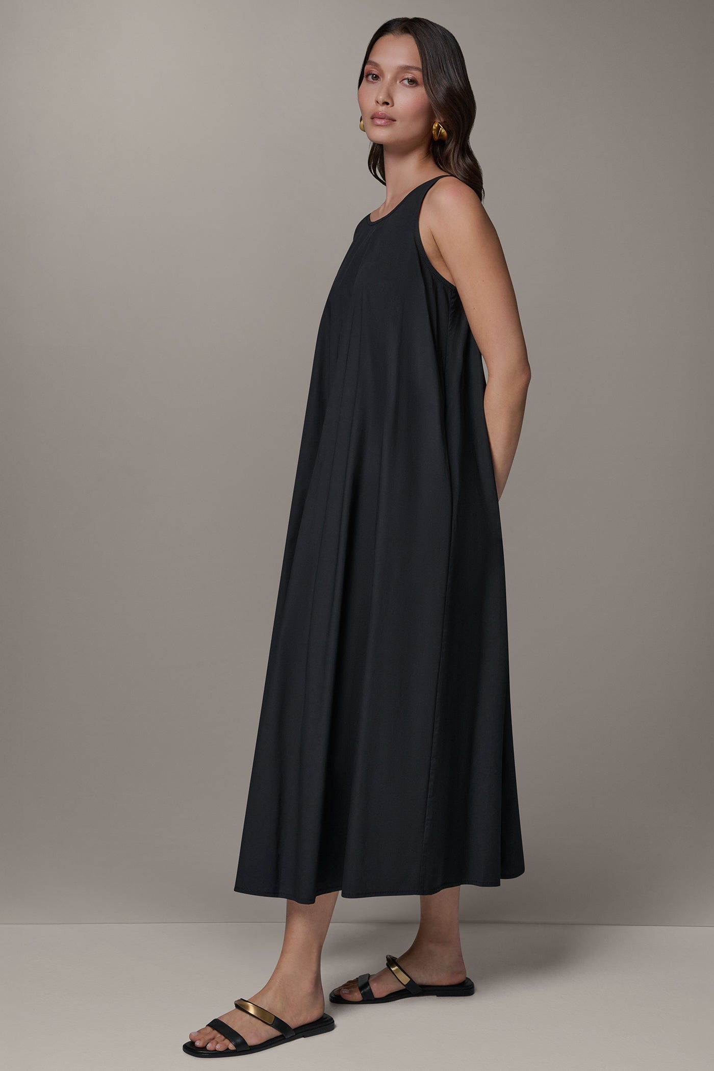 Black SLEEVELESS MAXI TRAPEZE DRESS Donna Karan