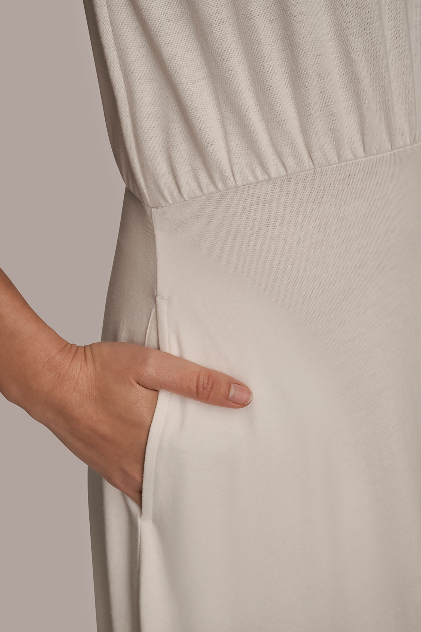 CREAM CAP SLEEVE CREW NECK DRESS Donna Karan