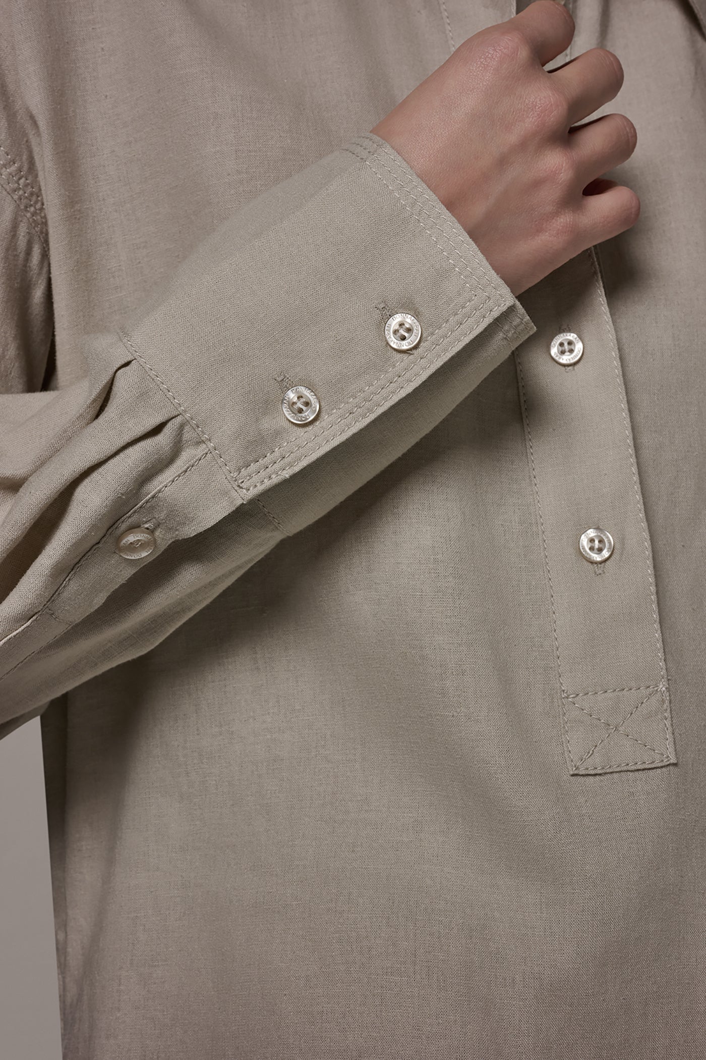 Sandstone LONG SLEEVE HALF BUTTON BLOUSE Donna Karan