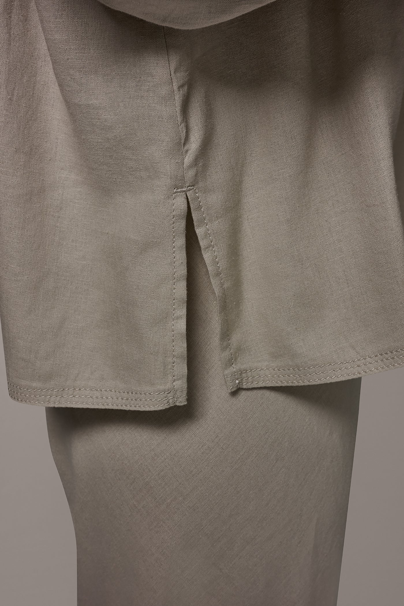 Sandstone LONG SLEEVE HALF BUTTON BLOUSE Donna Karan